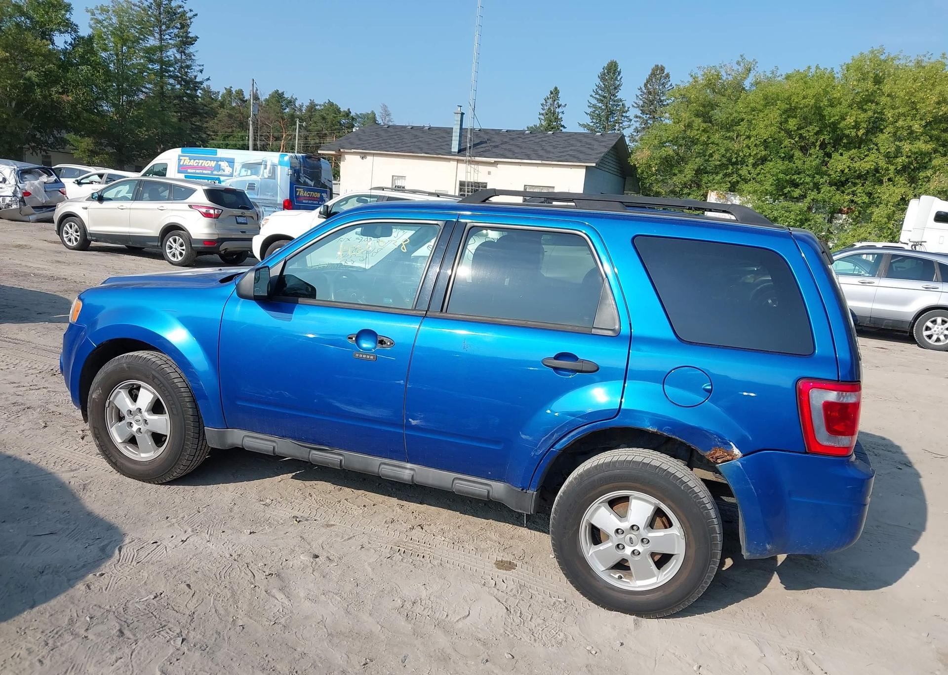 2011 FORD ESCAPE XLT