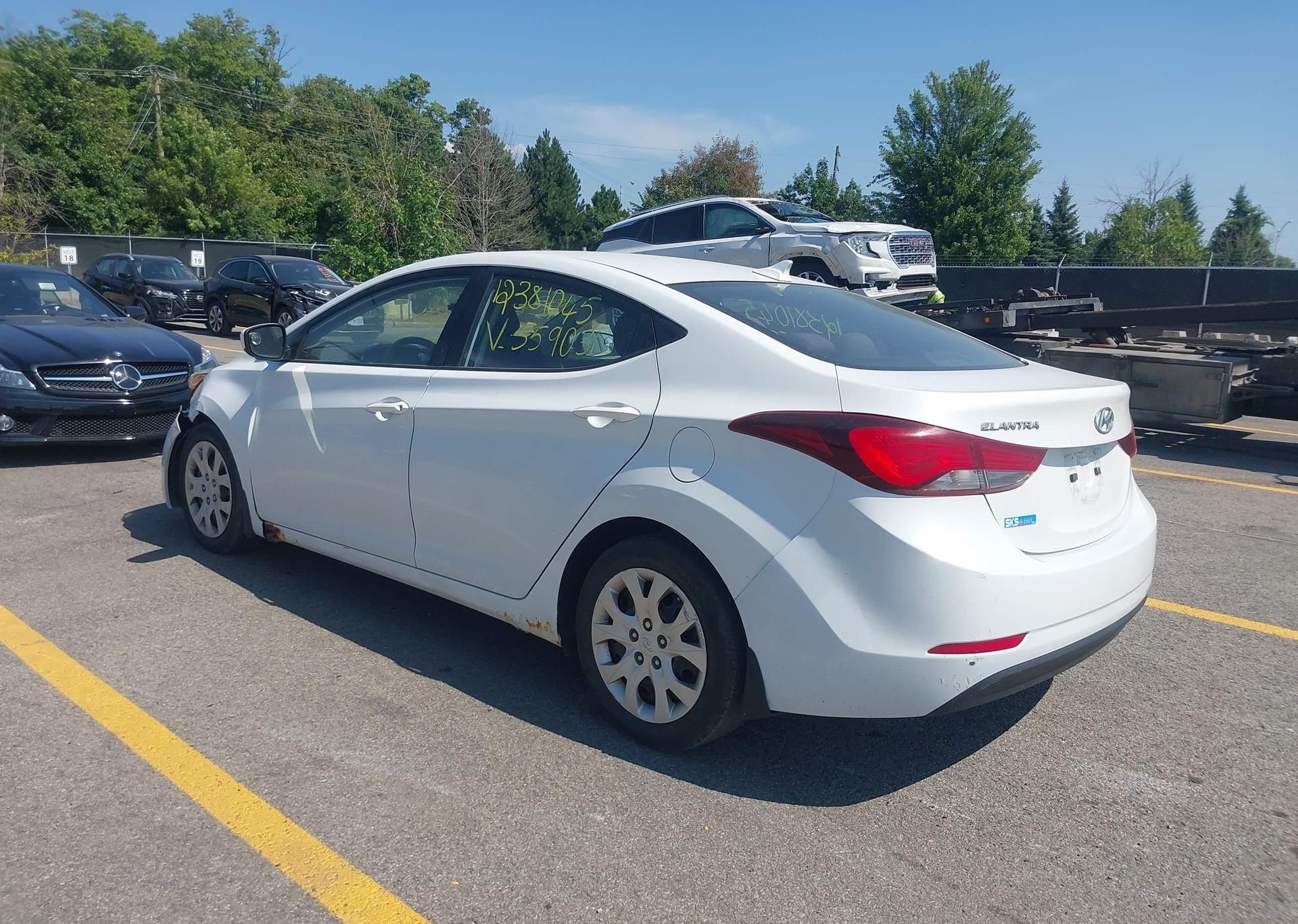 2015 HYUNDAI ELANTRA GL