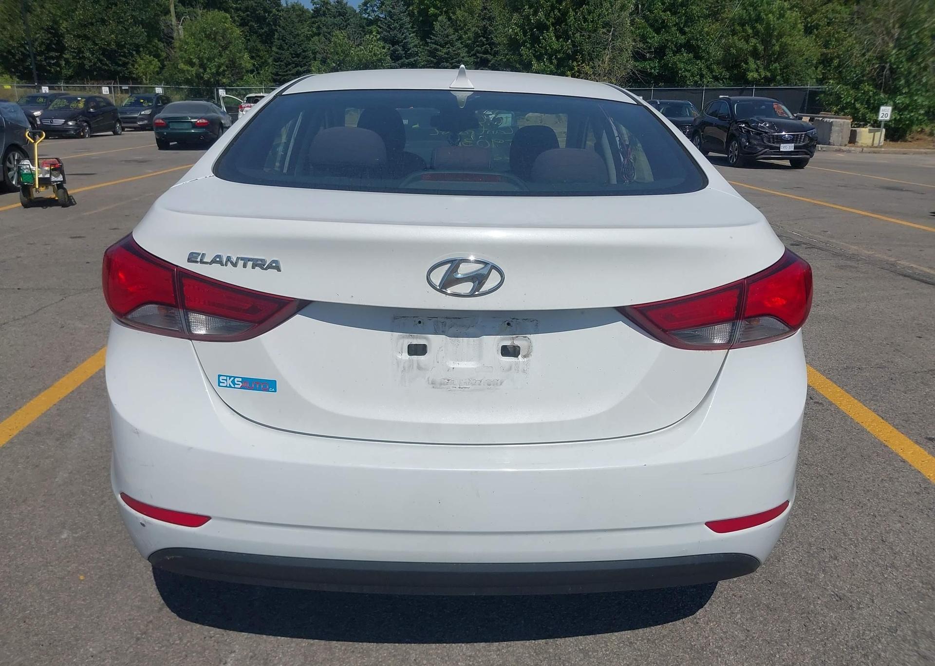 2015 HYUNDAI ELANTRA GL