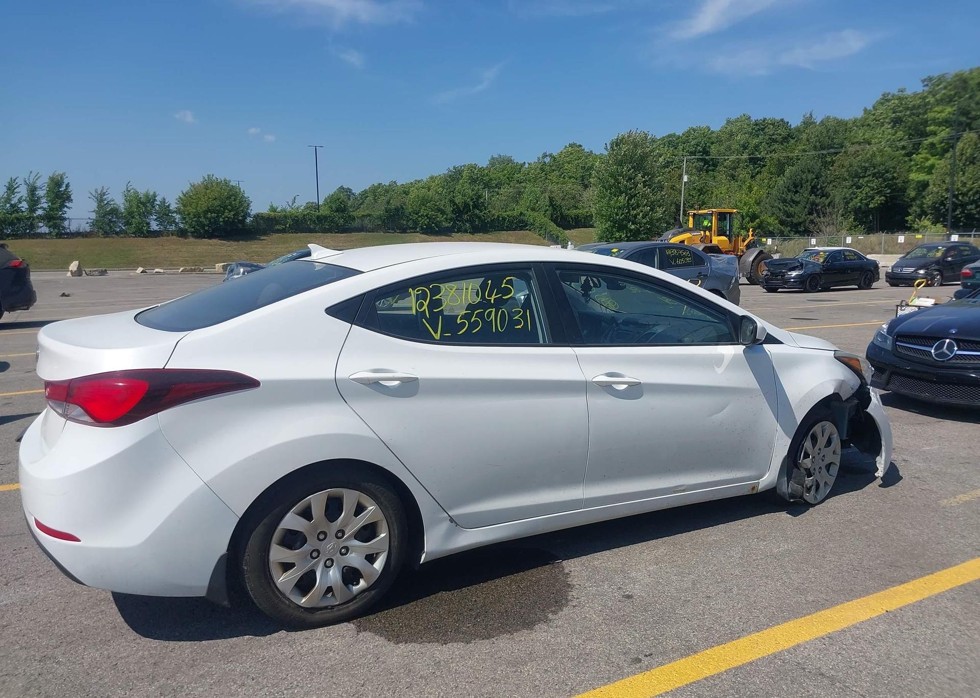2015 HYUNDAI ELANTRA GL