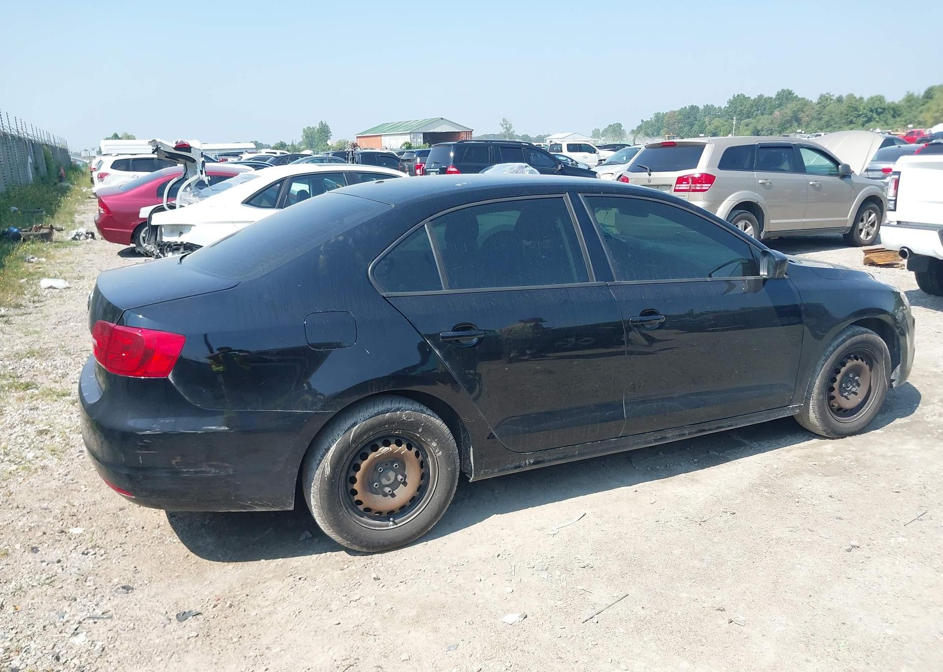 2013 VOLKSWAGEN JETTA S