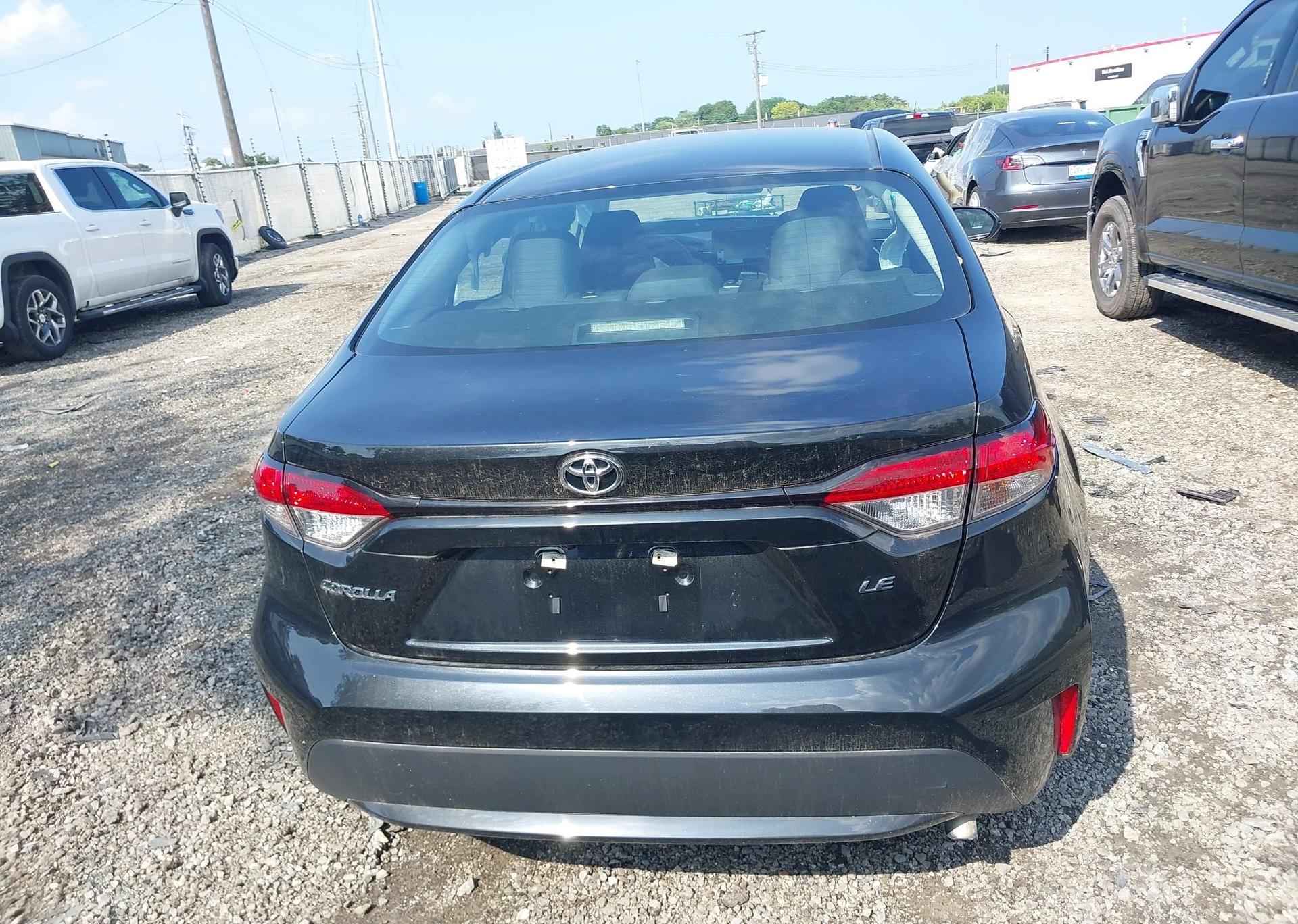 2022 TOYOTA COROLLA LE