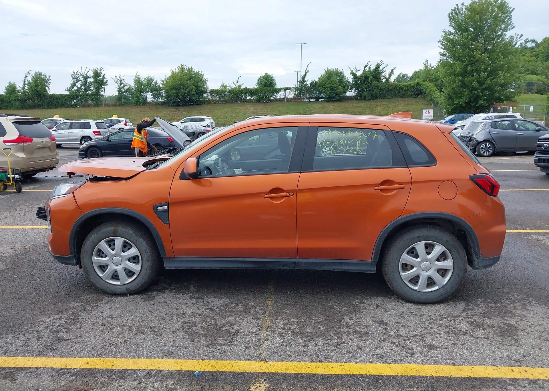 2023 MITSUBISHI RVR ES
