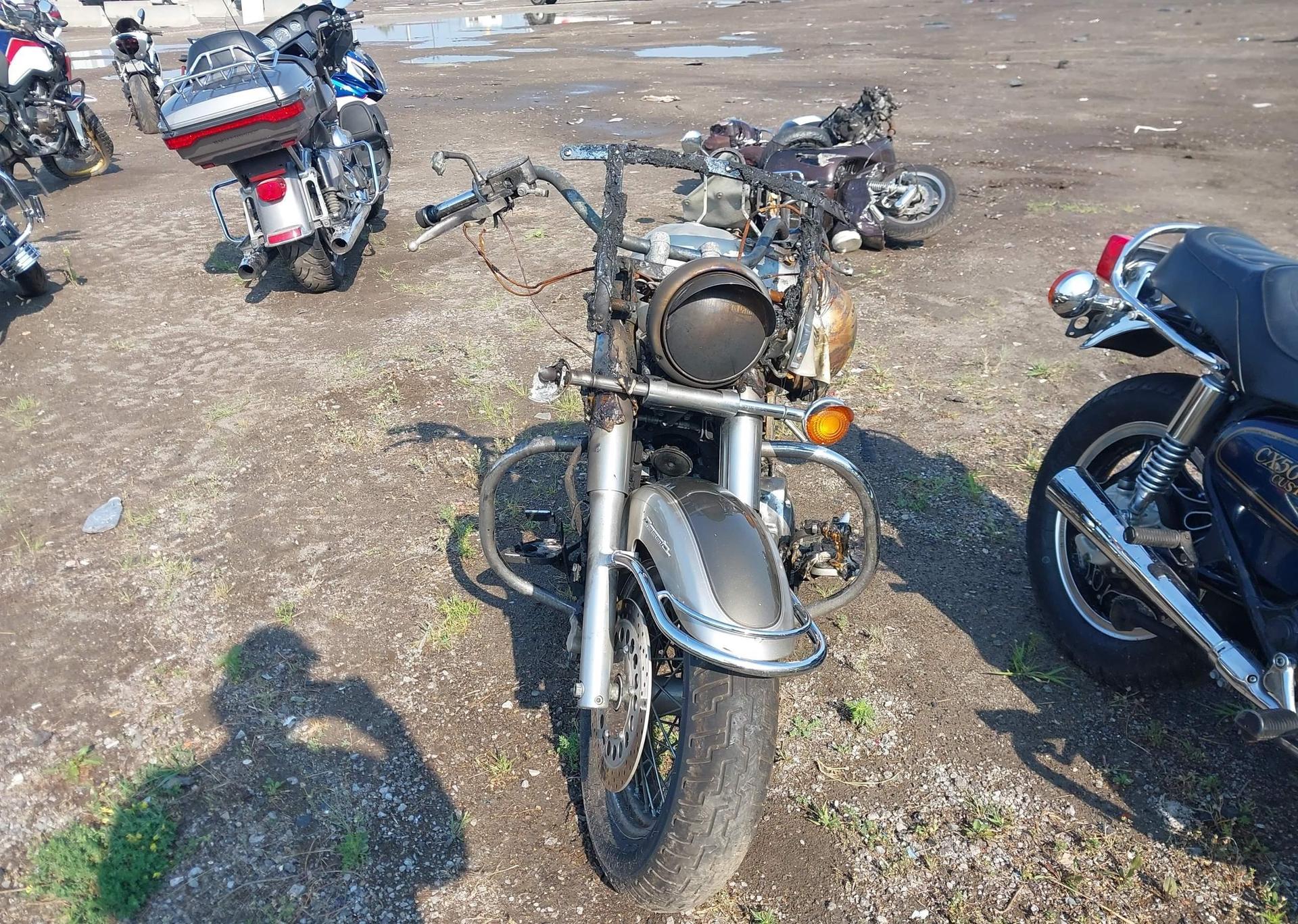 2002 YAMAHA VP11 N