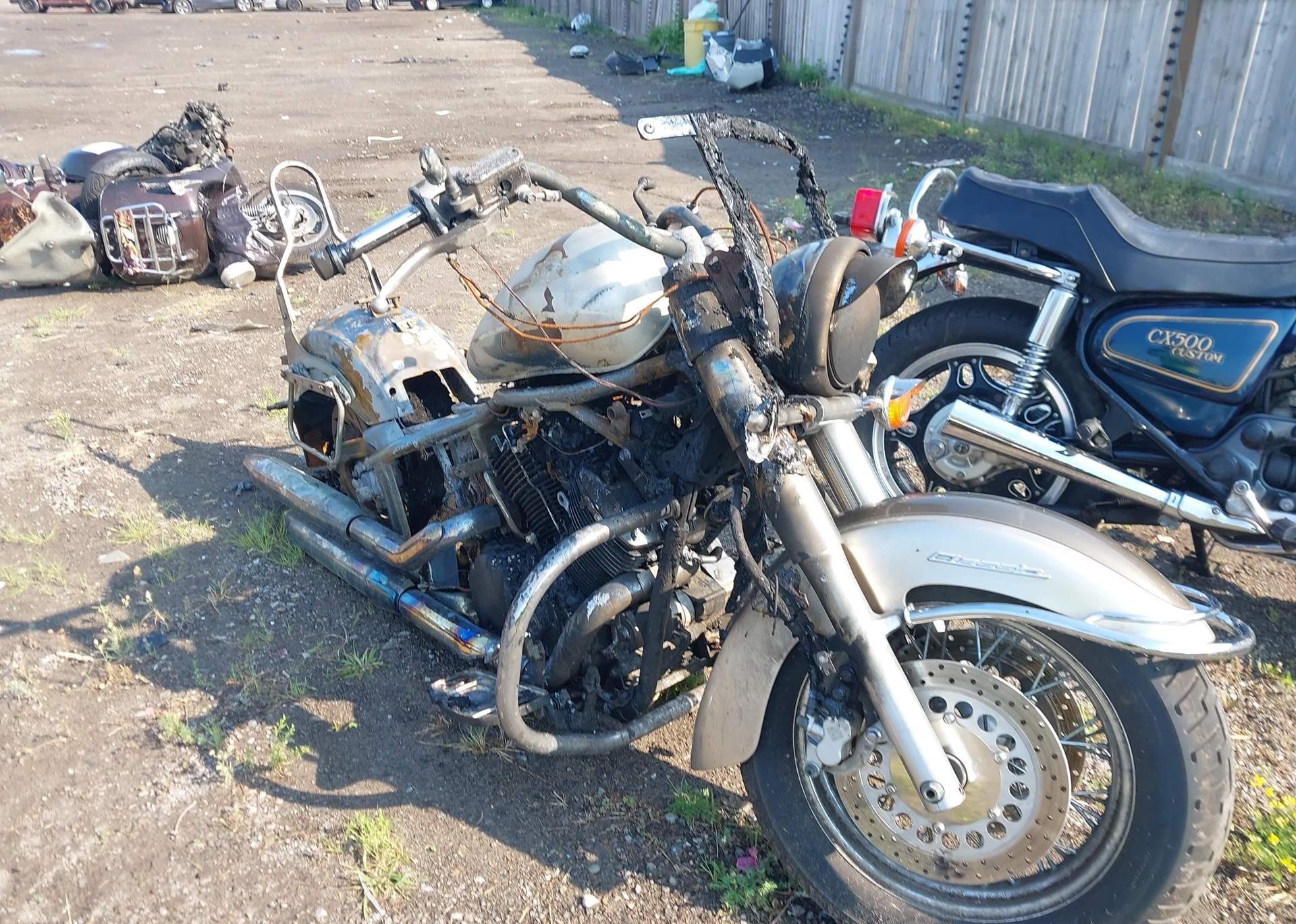 2002 YAMAHA VP11 N