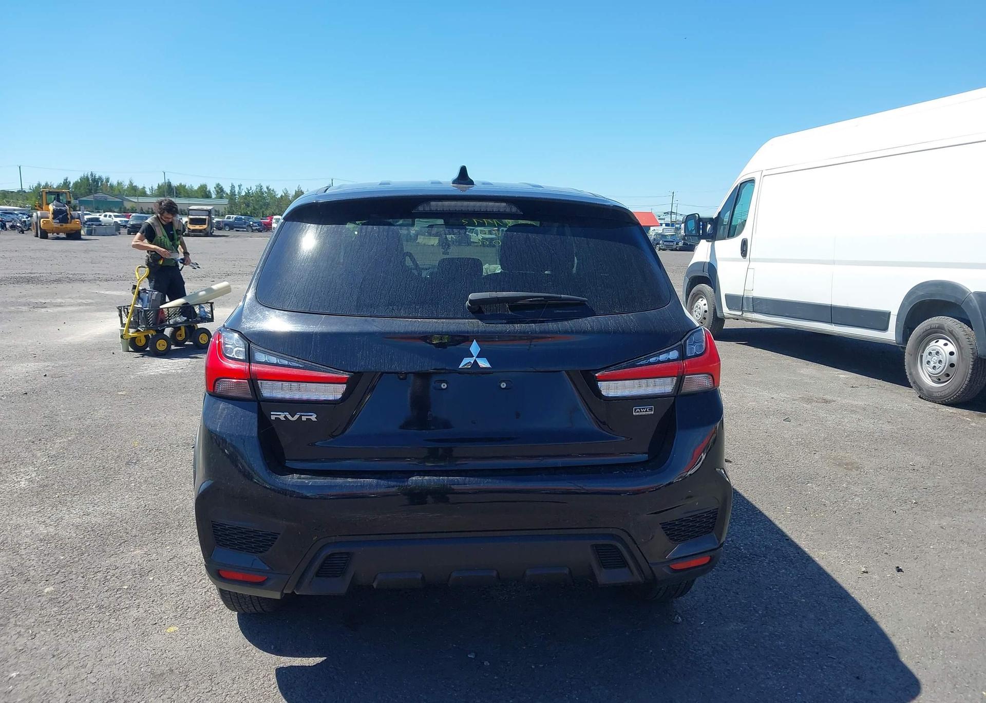 2022 MITSUBISHI RVR ES