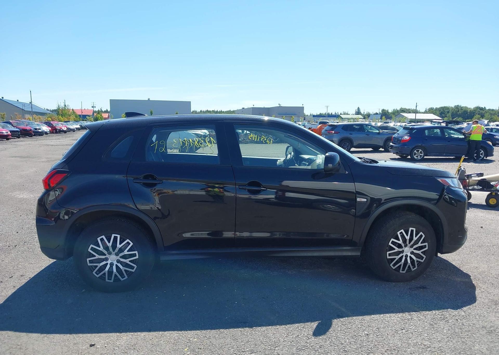 2022 MITSUBISHI RVR ES