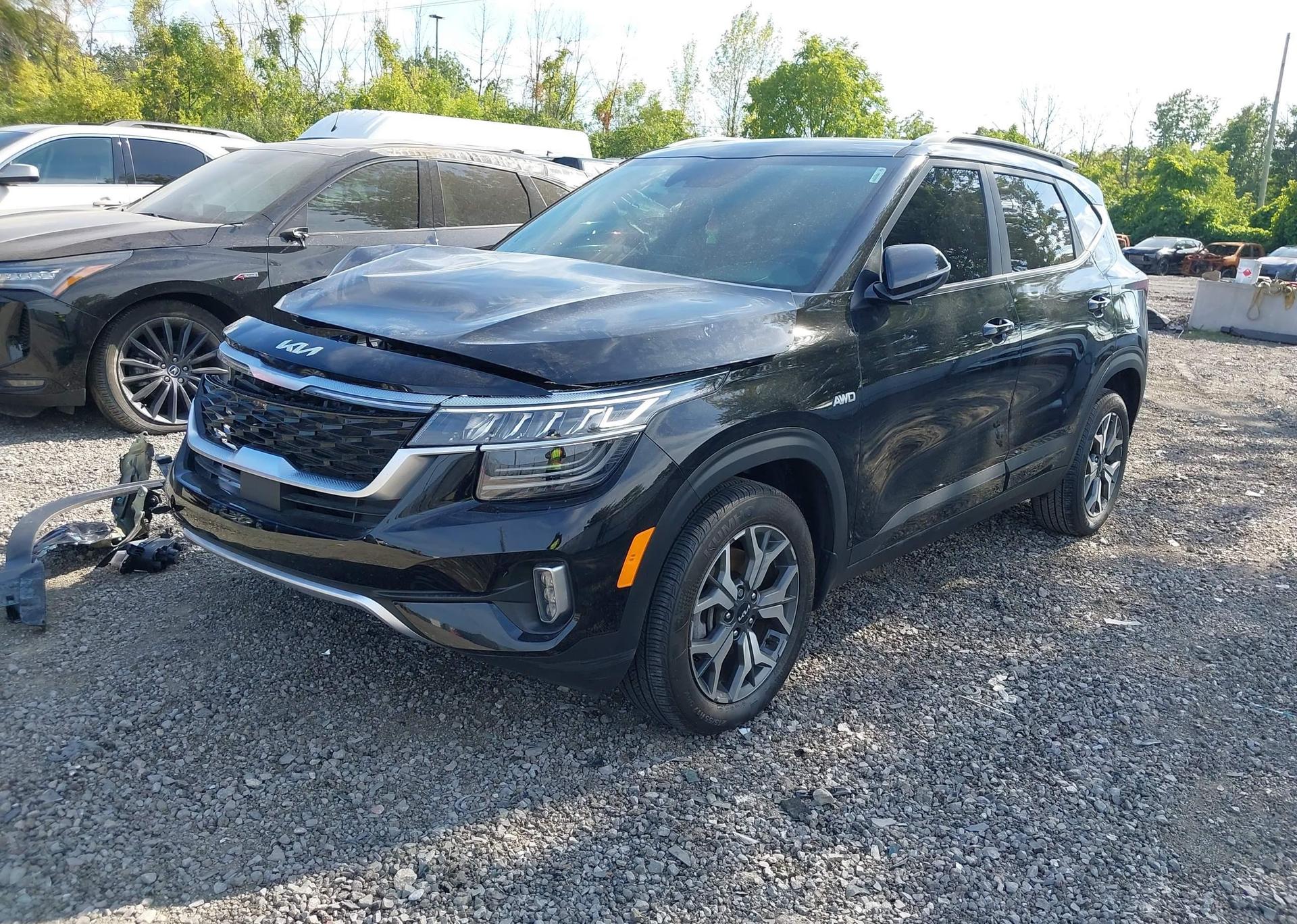 2023 KIA SELTOS EX