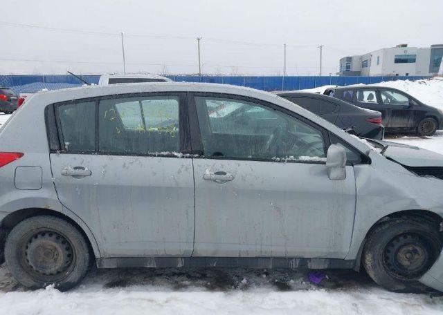 2011 NISSAN VERSA