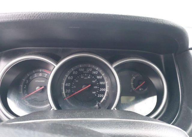 2011 NISSAN VERSA