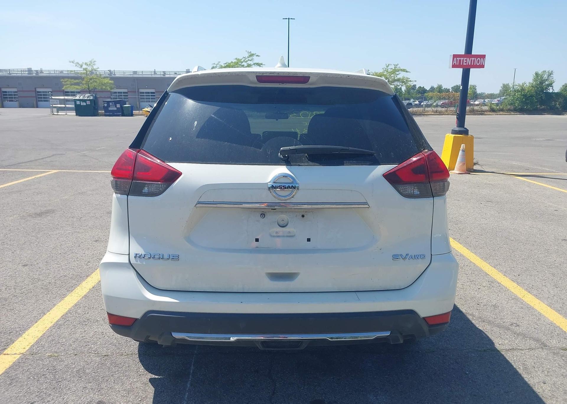 2017 NISSAN ROGUE S