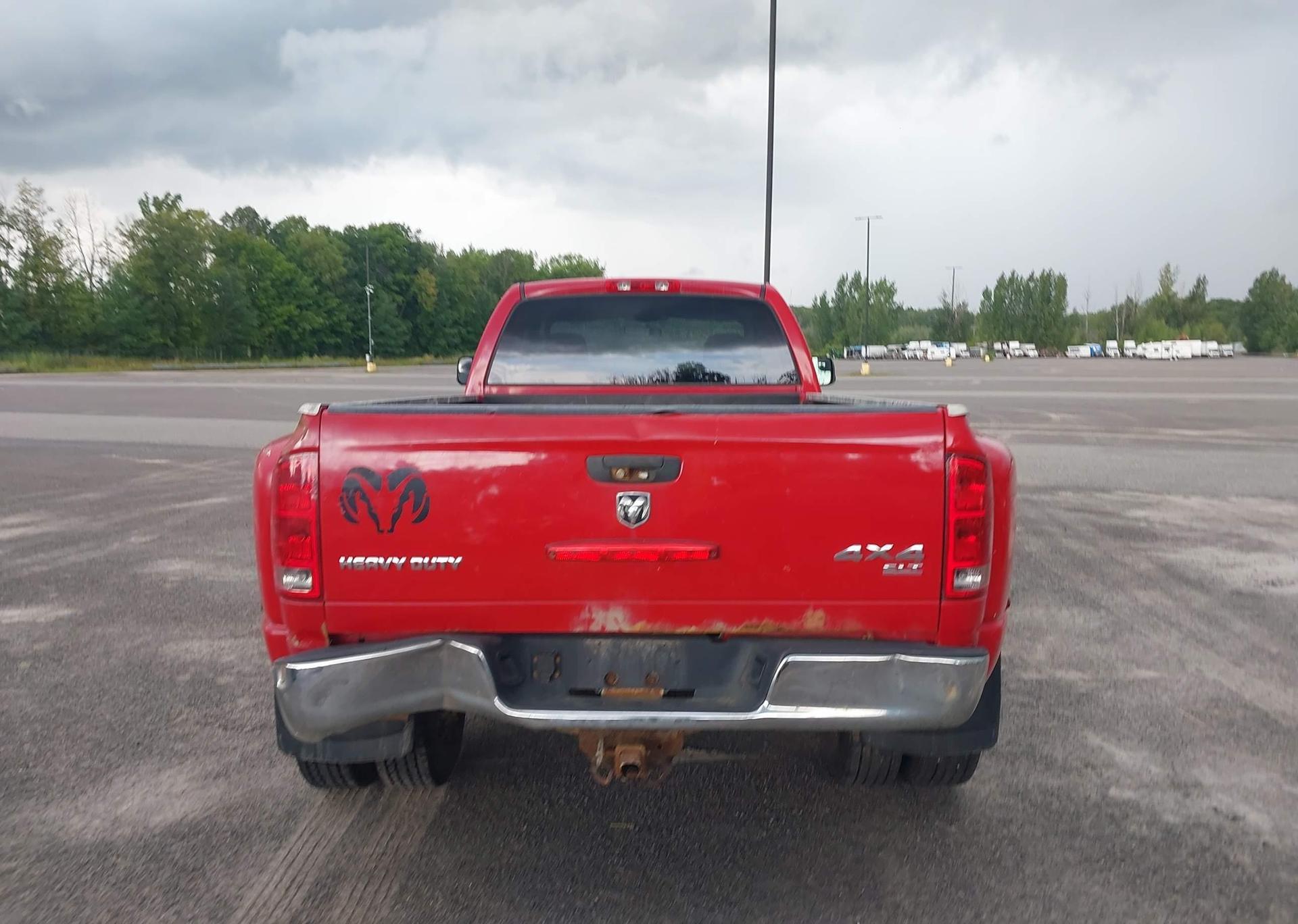 2005 DODGE RAM 3500 ST