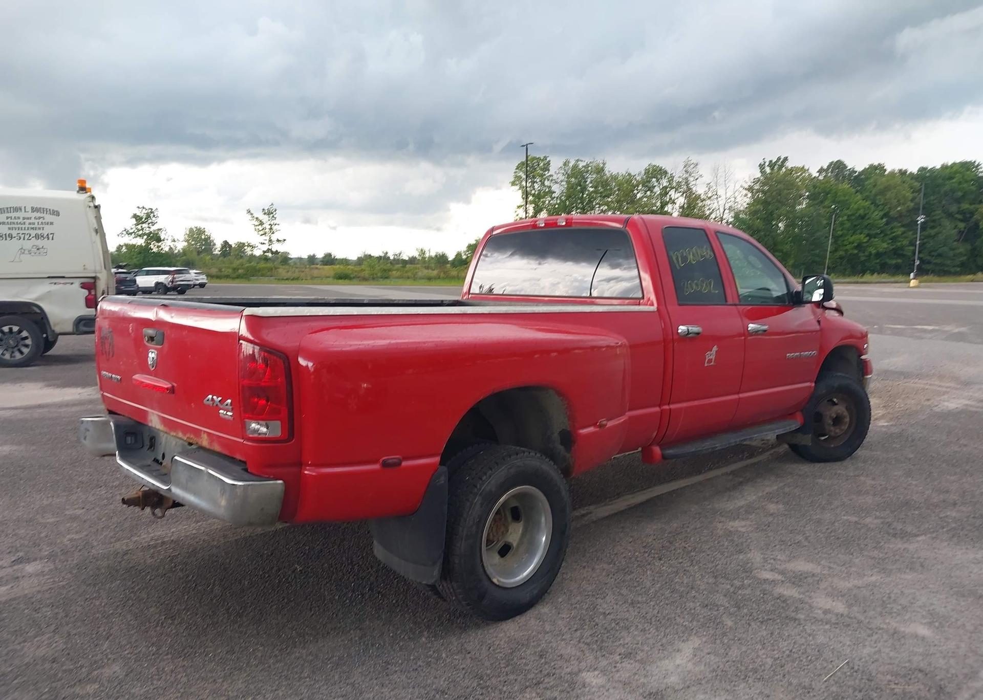 2005 DODGE RAM 3500 ST
