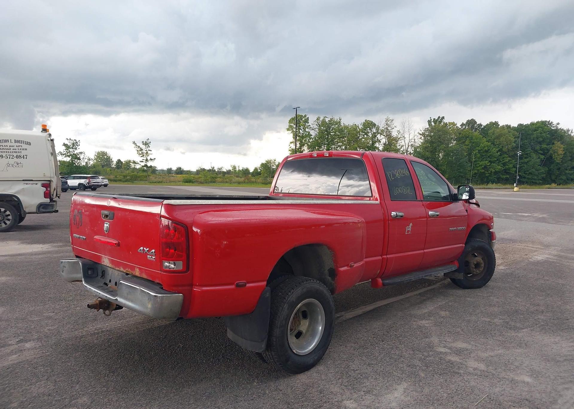 2005 DODGE RAM 3500 ST