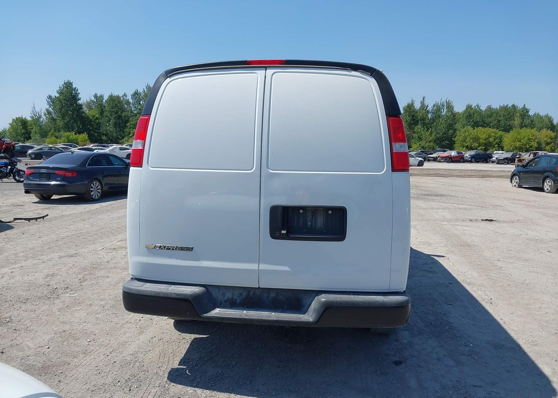 2024 CHEVROLET EXPRESS G2500