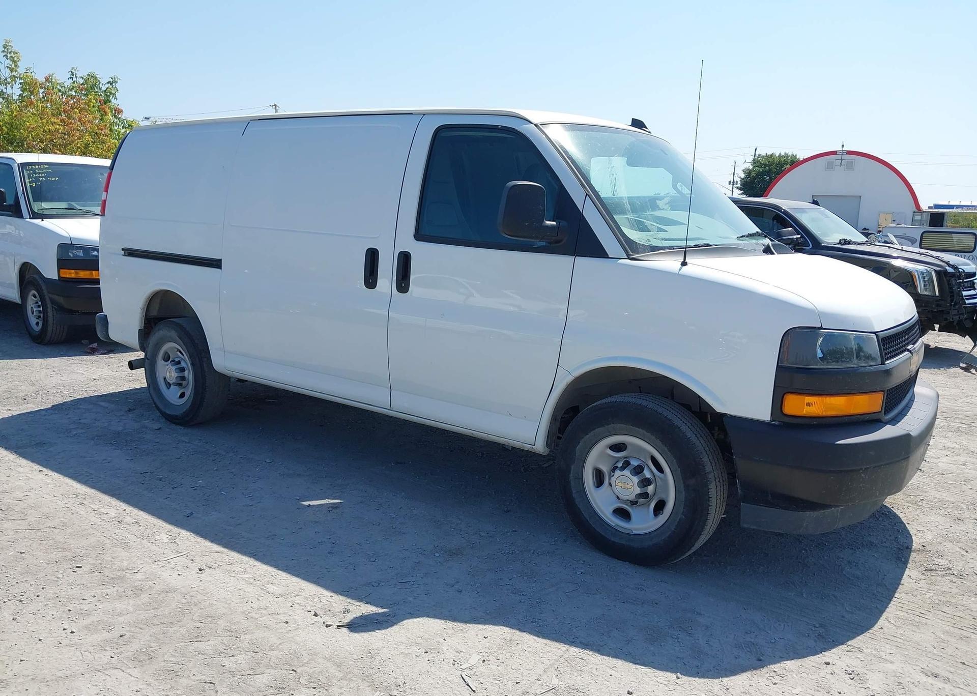 2024 CHEVROLET EXPRESS G2500