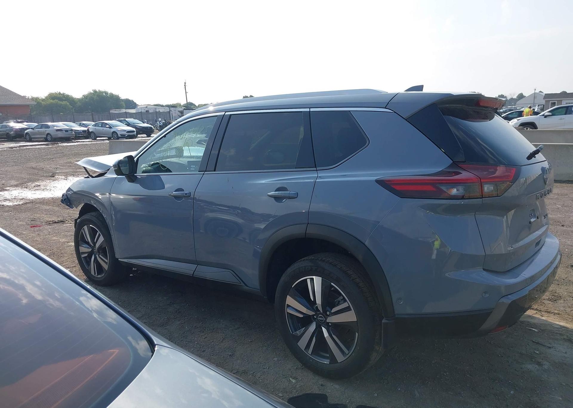 2025 NISSAN ROGUE