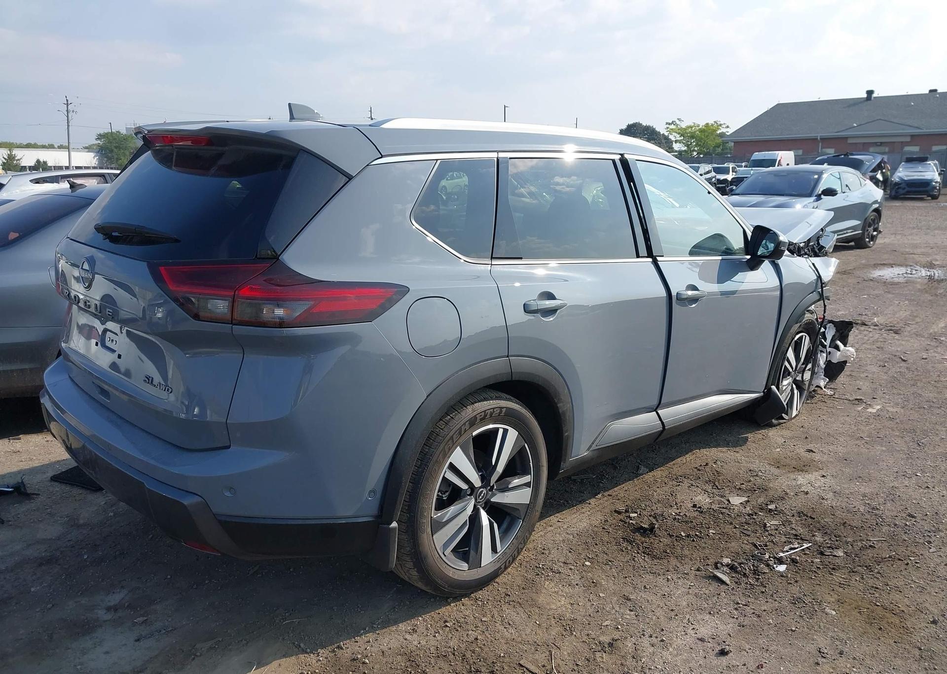 2025 NISSAN ROGUE