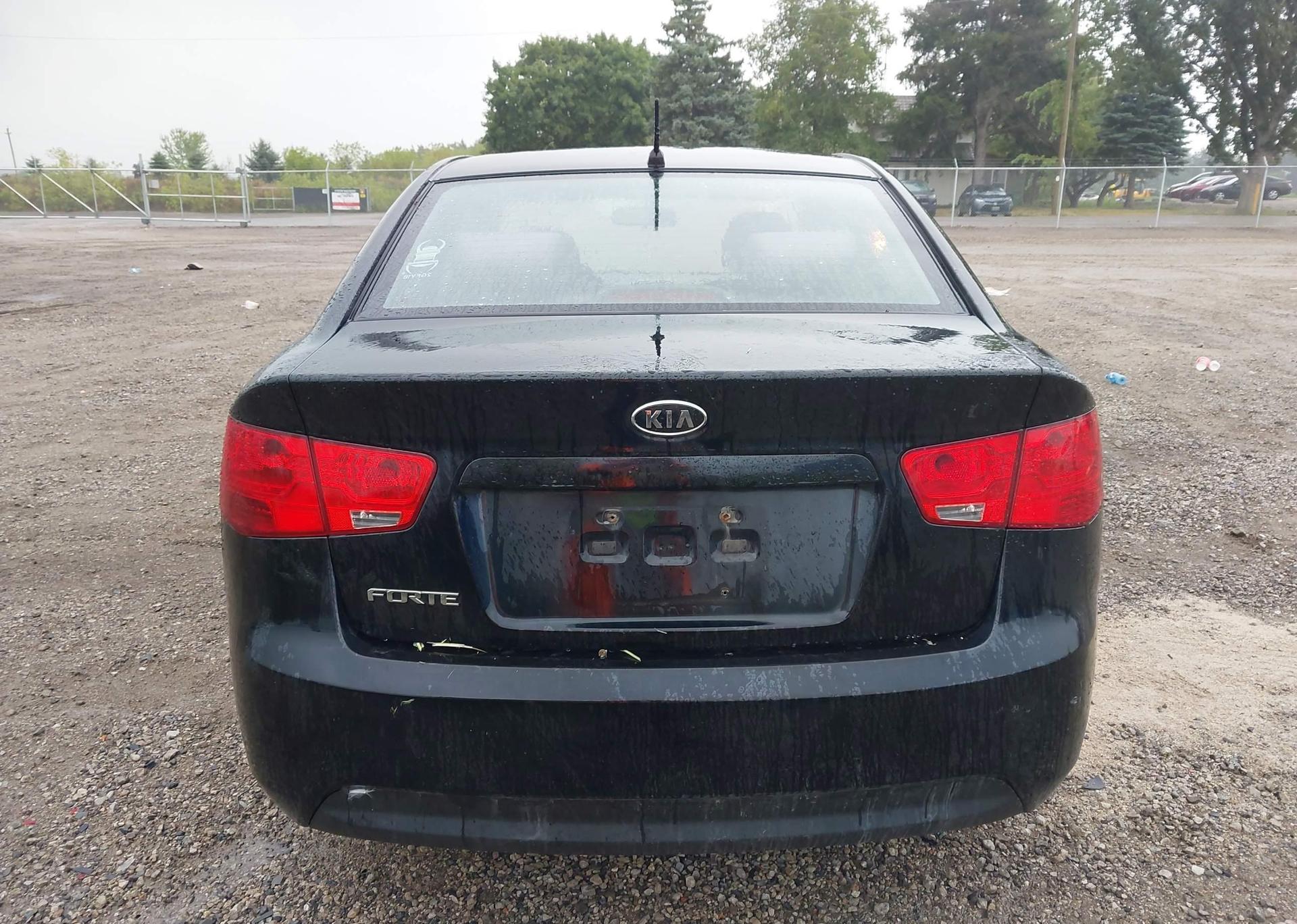 2012 KIA FORTE LX