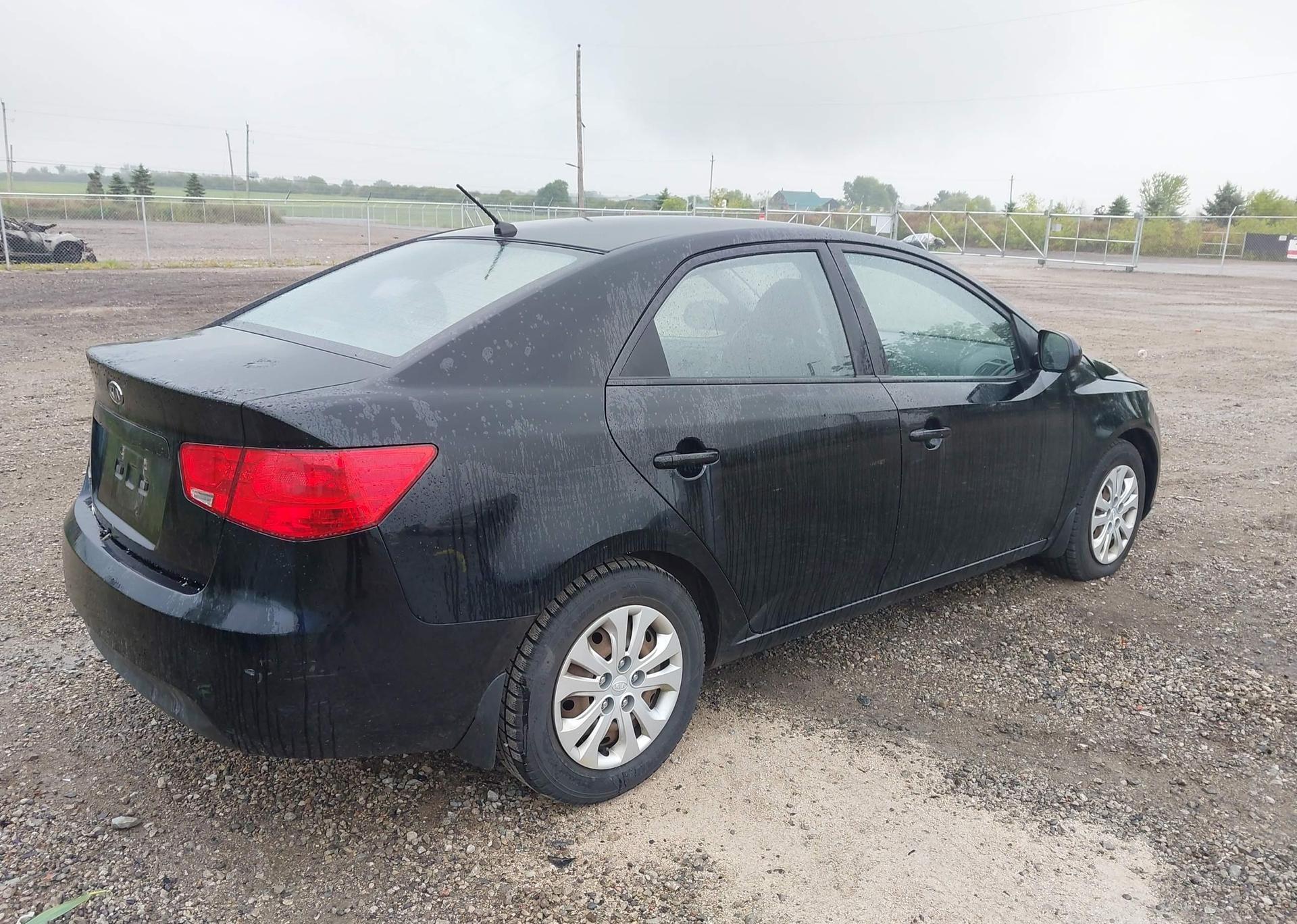 2012 KIA FORTE LX