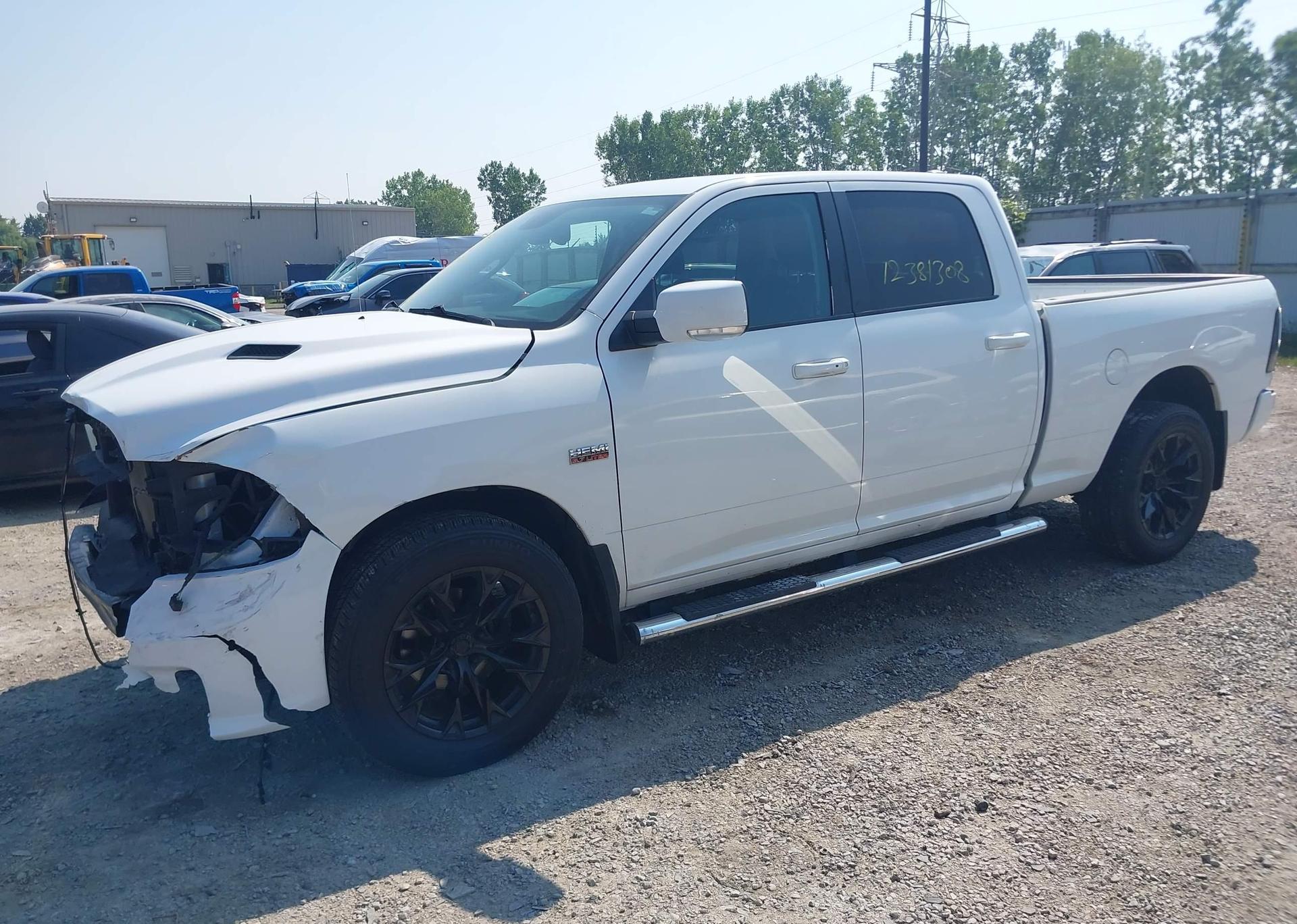 2016 RAM 1500 SPORT