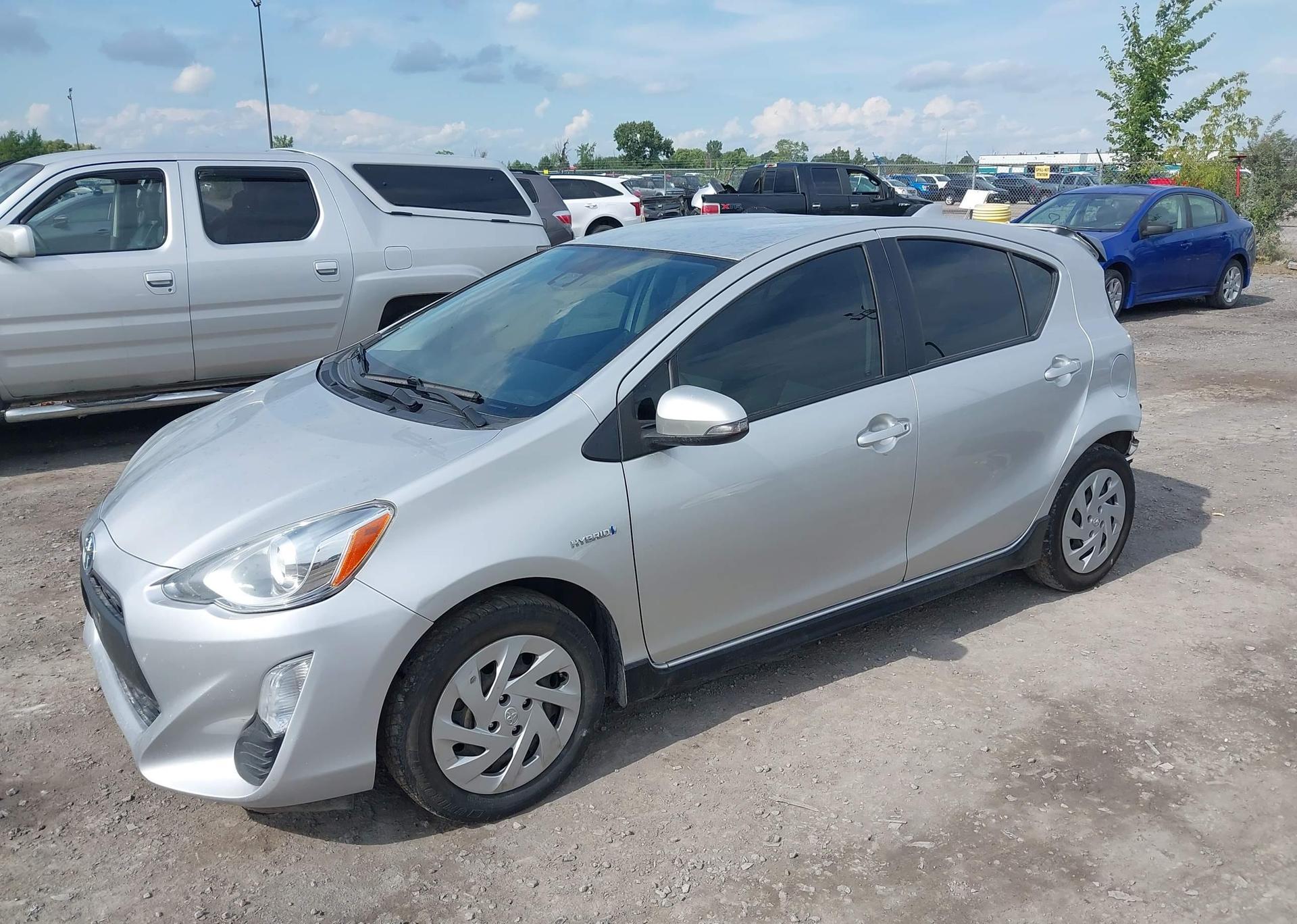 2017 TOYOTA Prius c