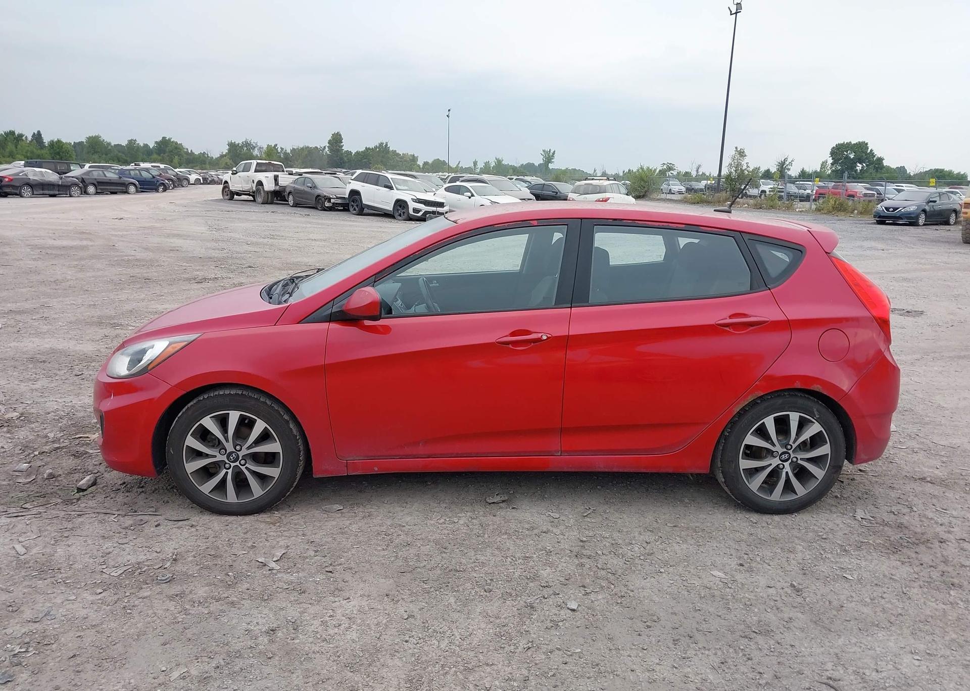 2013 HYUNDAI ACCENT GL