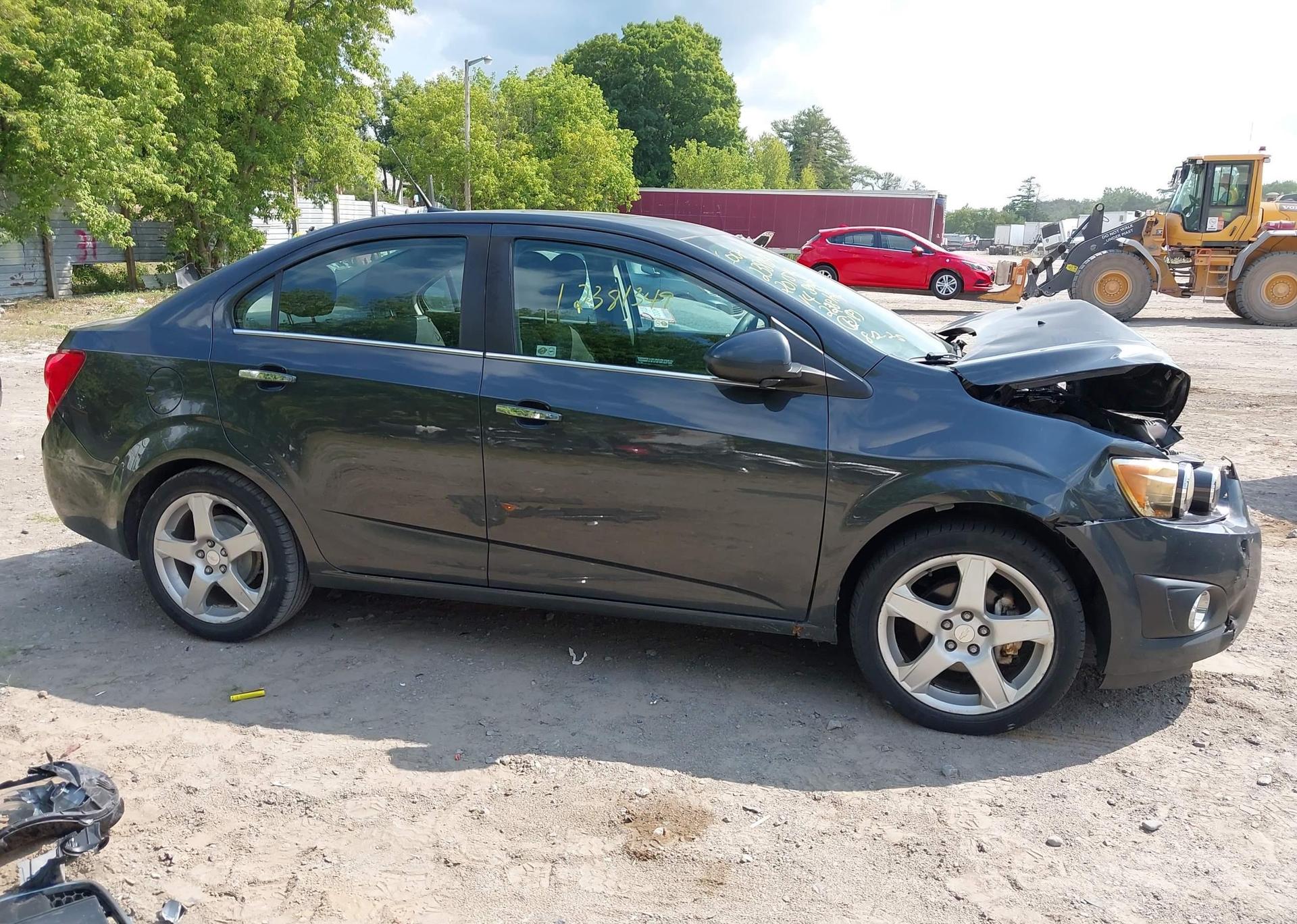 2014 CHEVROLET SONIC LT AUTO