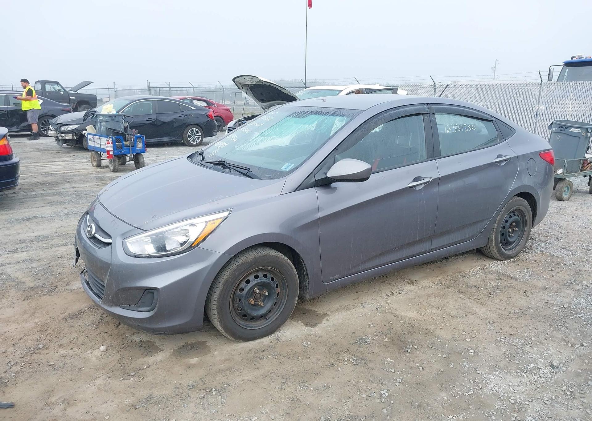 2015 HYUNDAI ACCENT GL