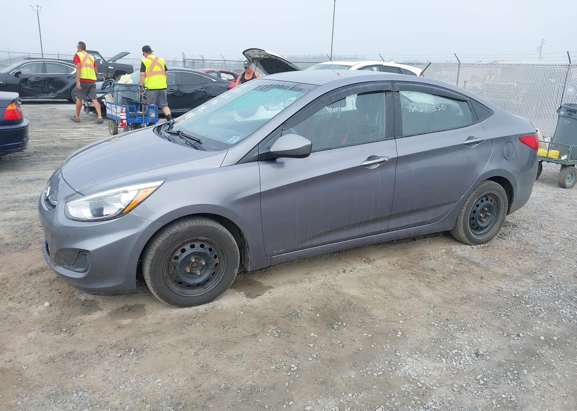 2015 HYUNDAI ACCENT GL