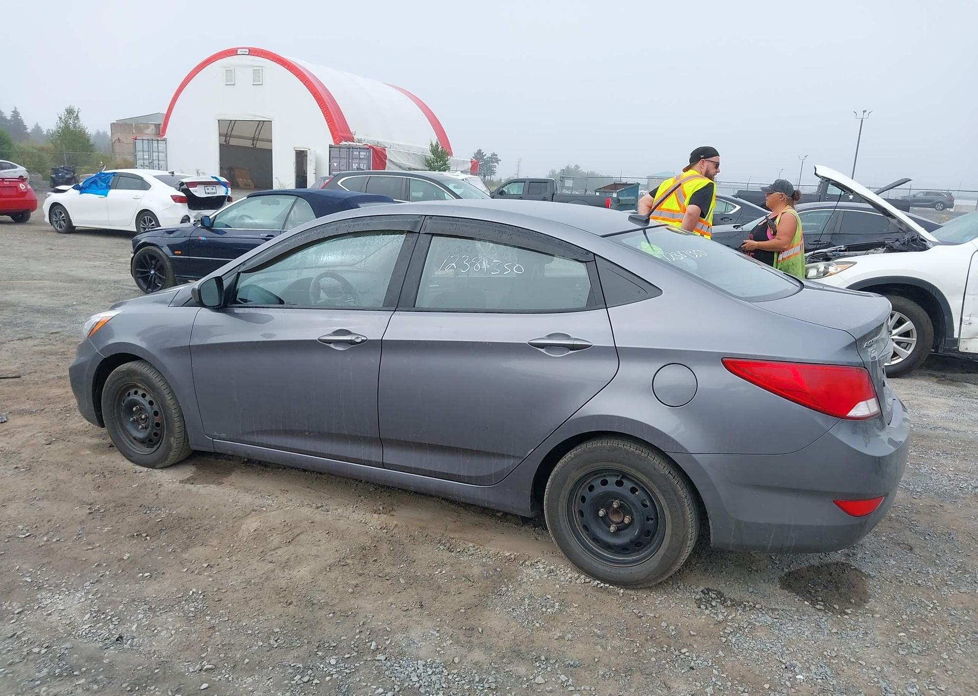 2015 HYUNDAI ACCENT GL