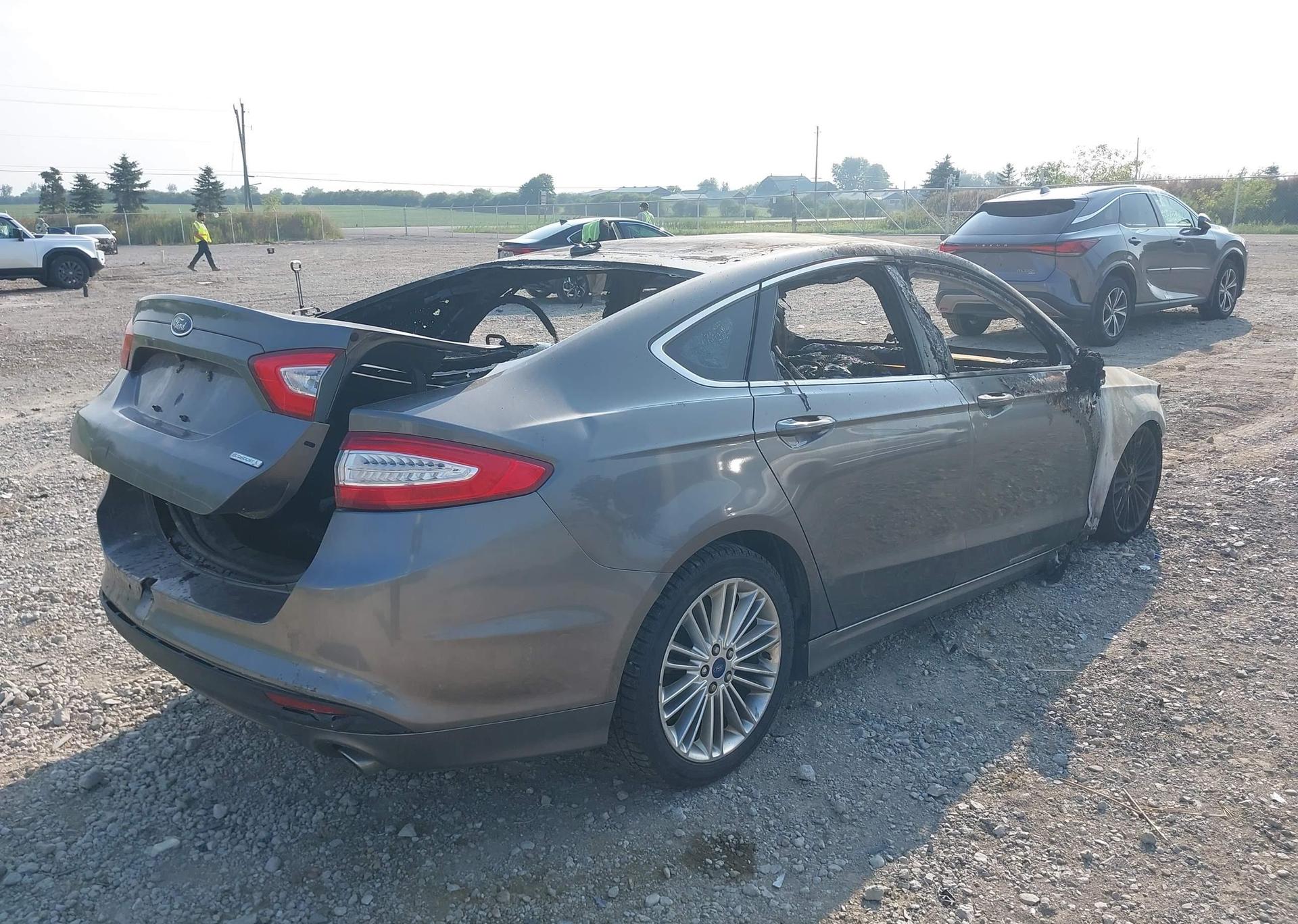 2013 FORD FUSION SE