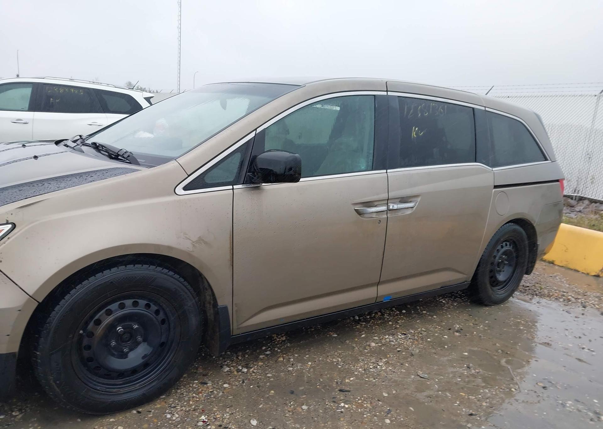 2011 HONDA ODYSSEY EX