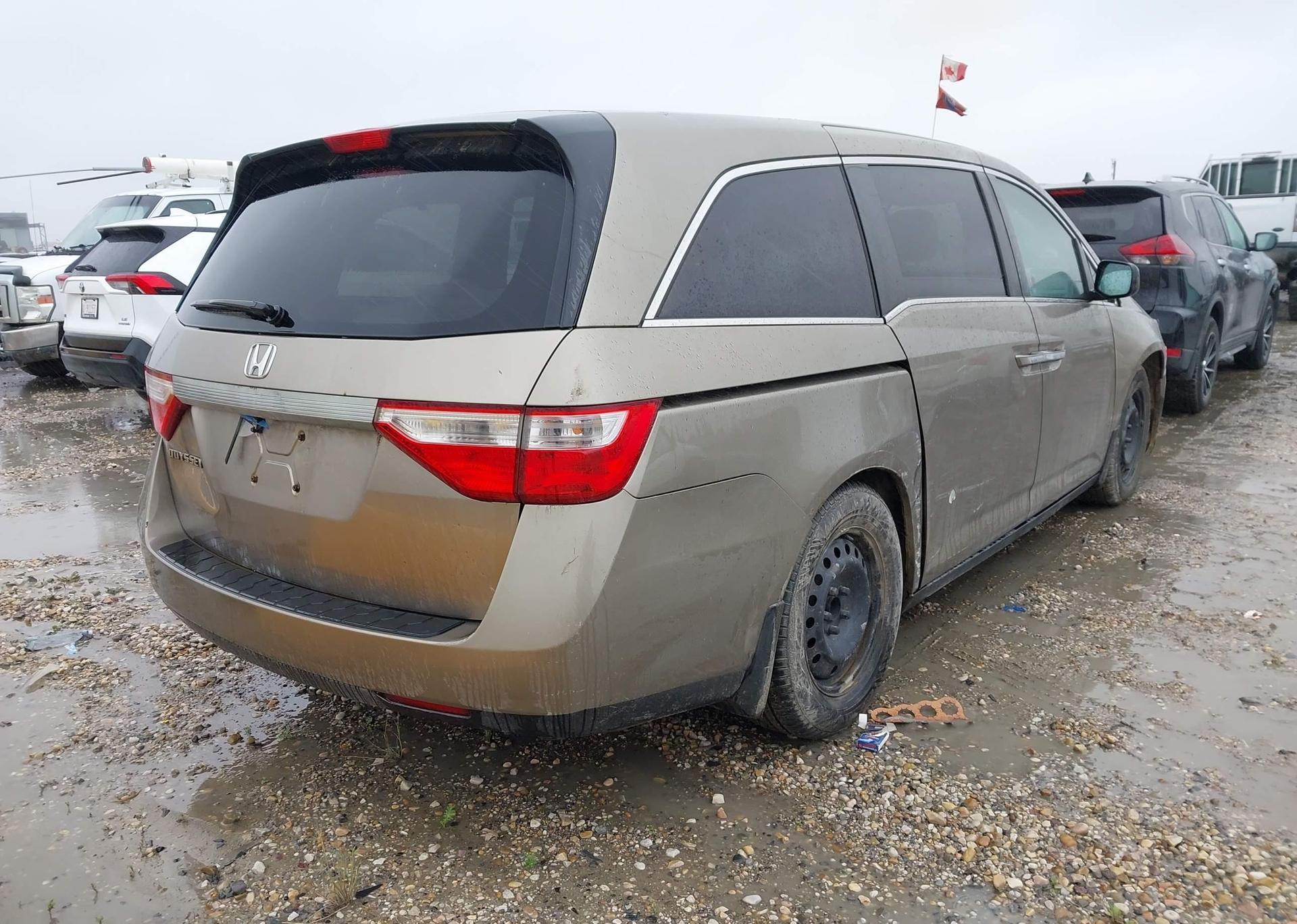 2011 HONDA ODYSSEY EX