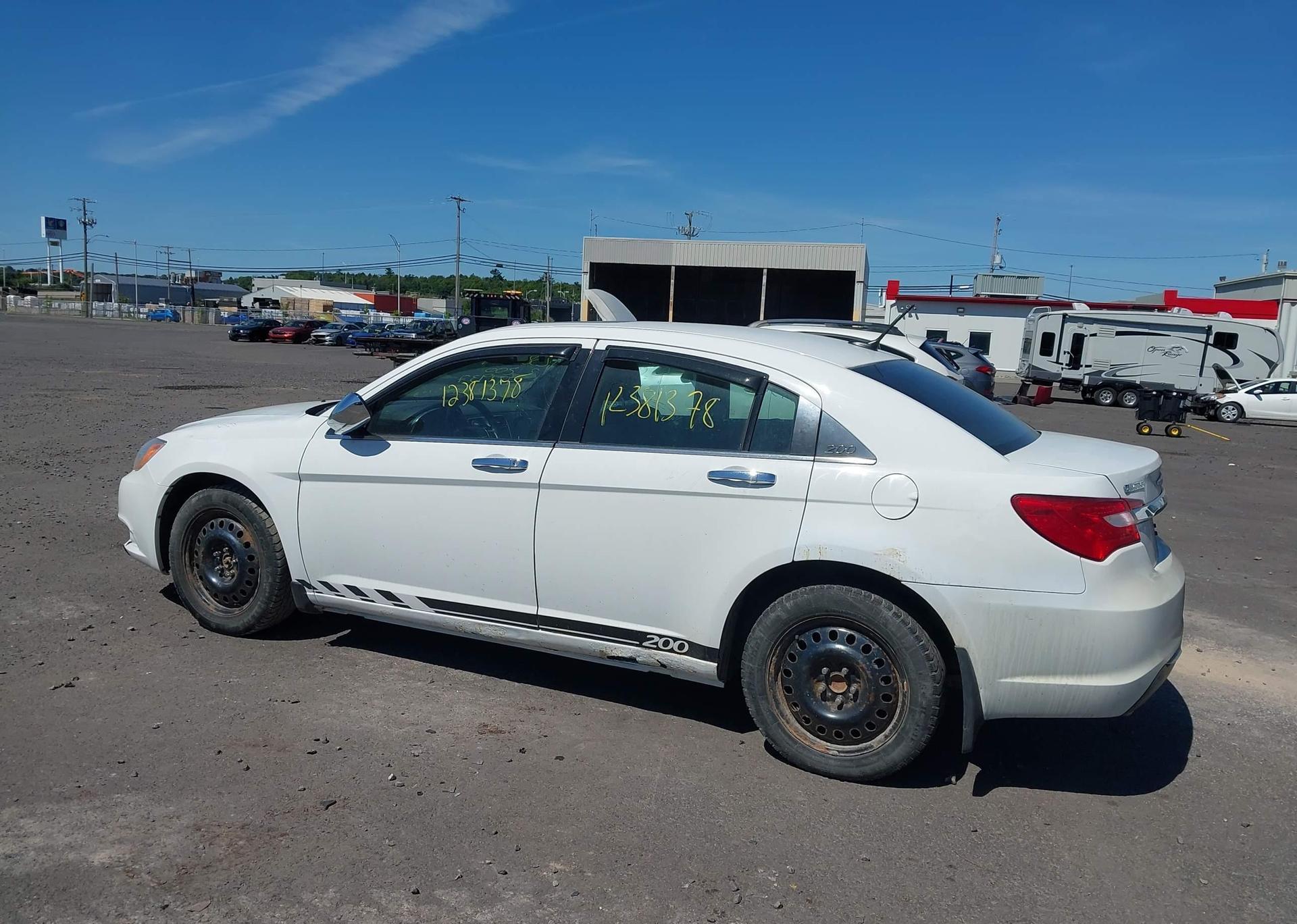 2013 CHRYSLER 200 LIMITED