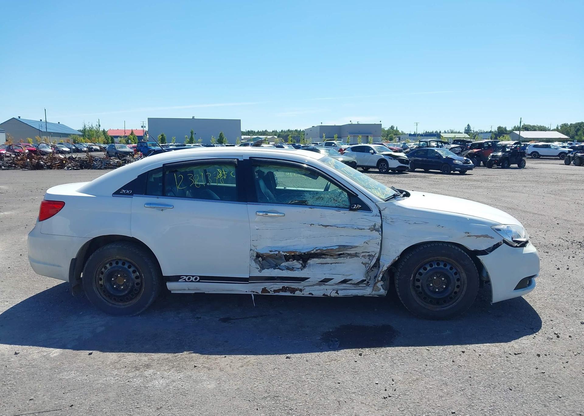 2013 CHRYSLER 200 LIMITED
