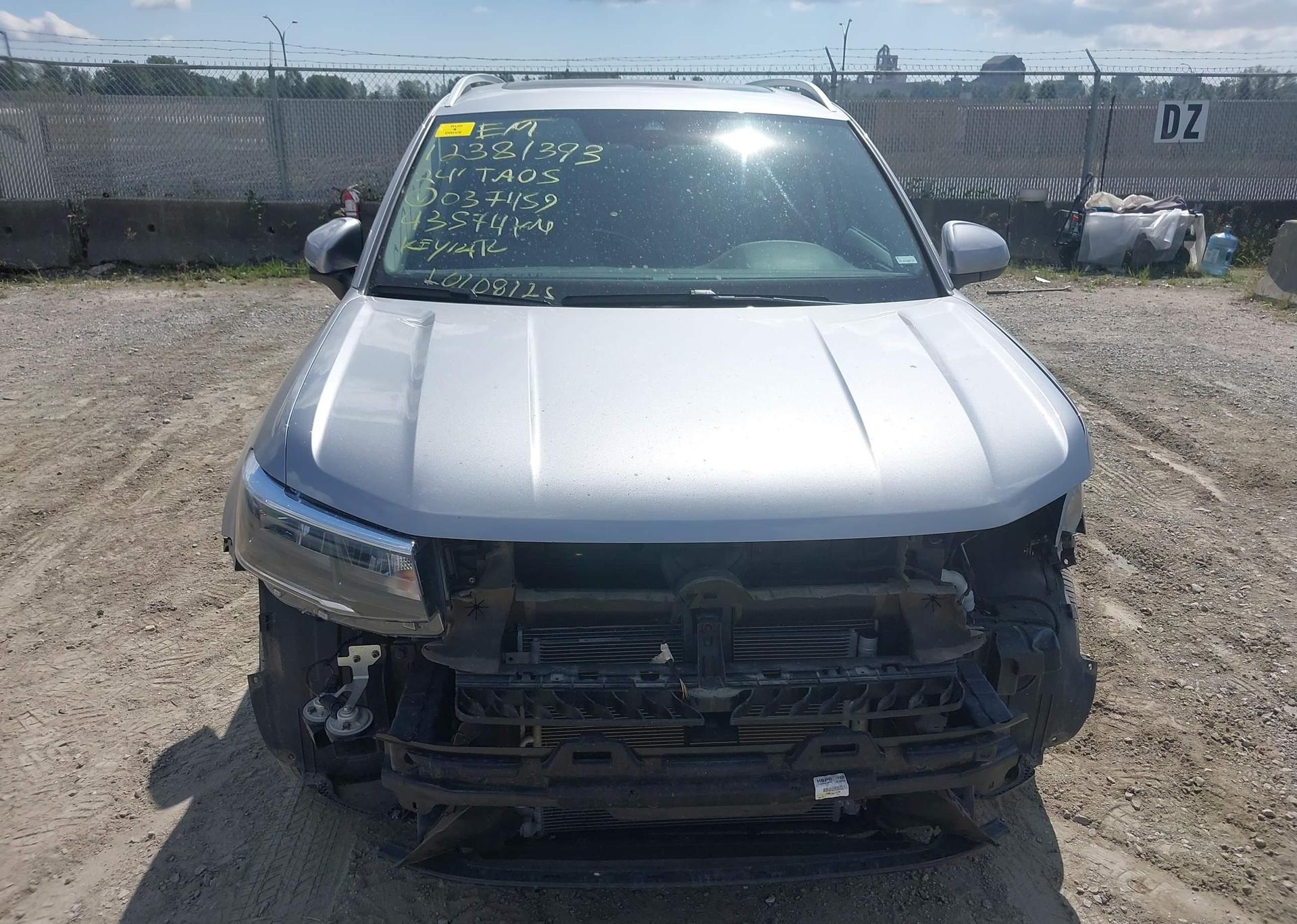 2024 VOLKSWAGEN TAOS SE
