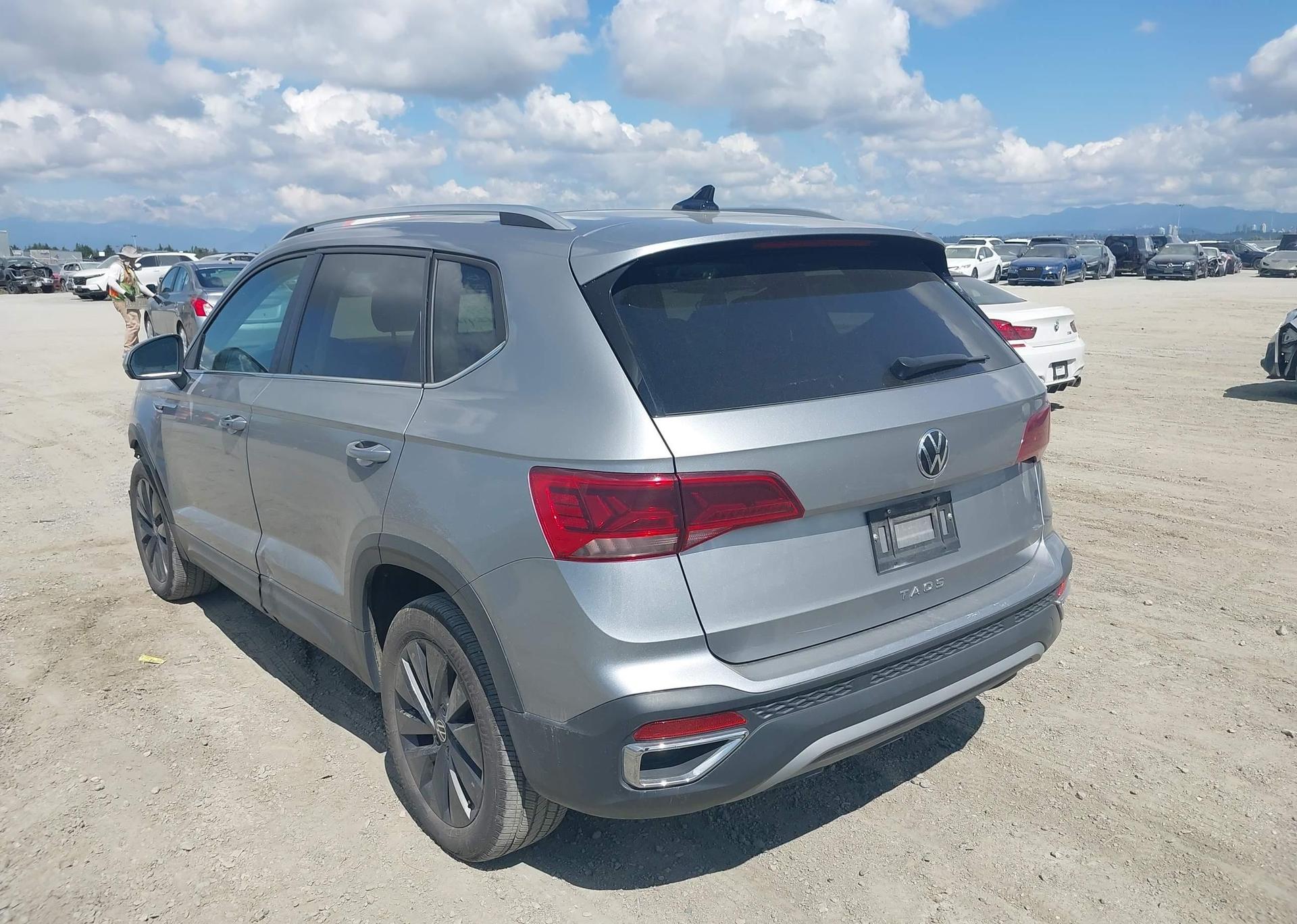 2024 VOLKSWAGEN TAOS SE