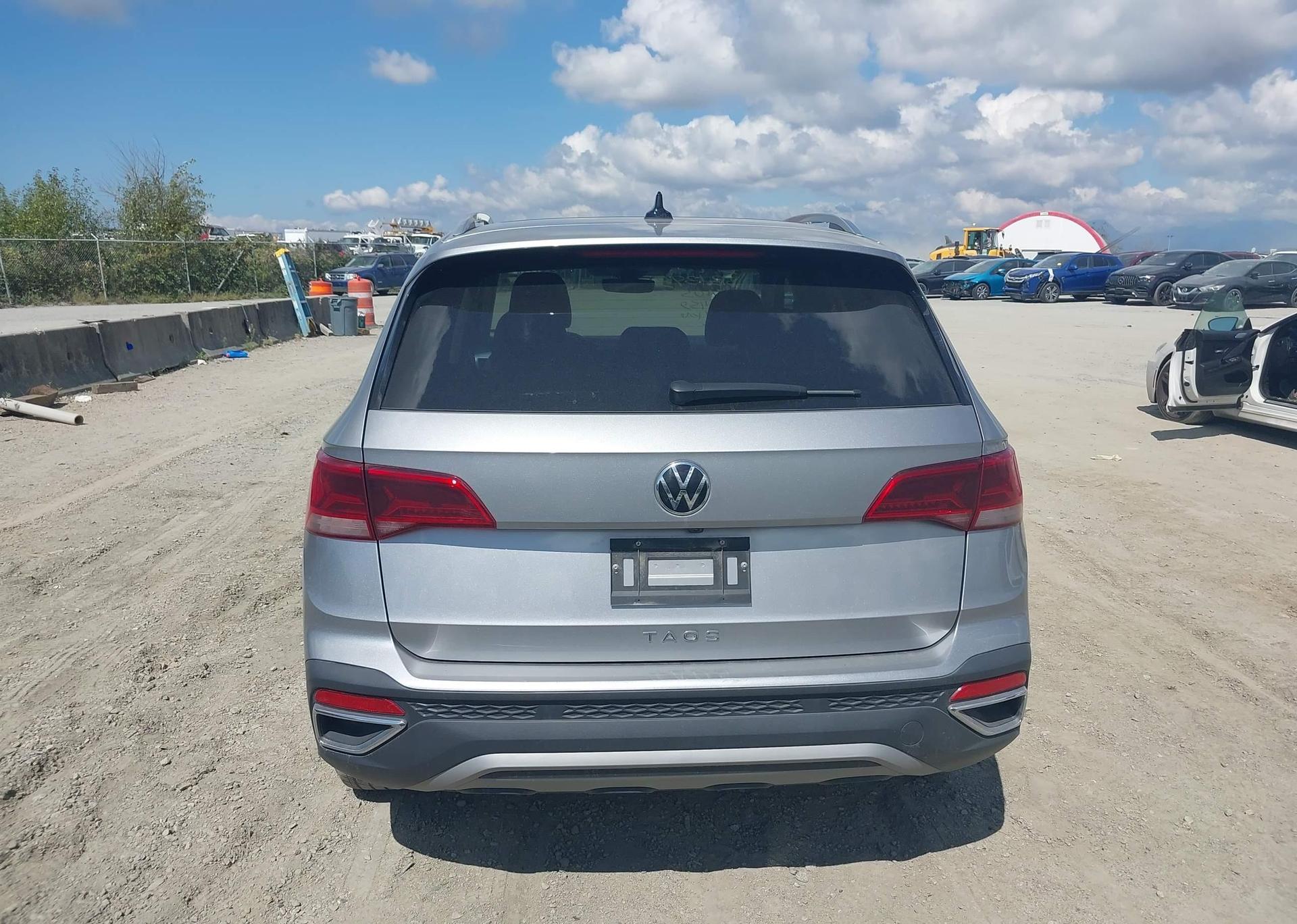 2024 VOLKSWAGEN TAOS SE