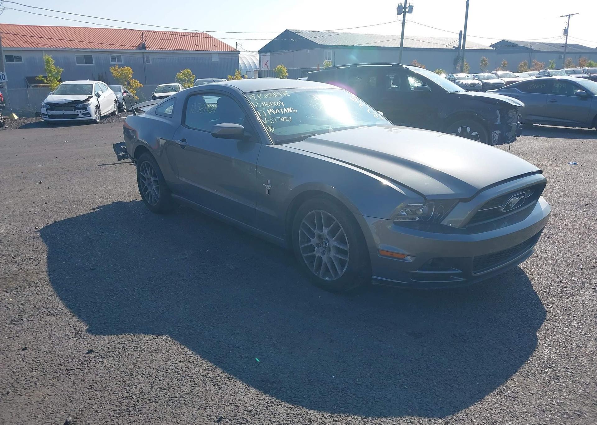 2013 FORD MUSTANG
