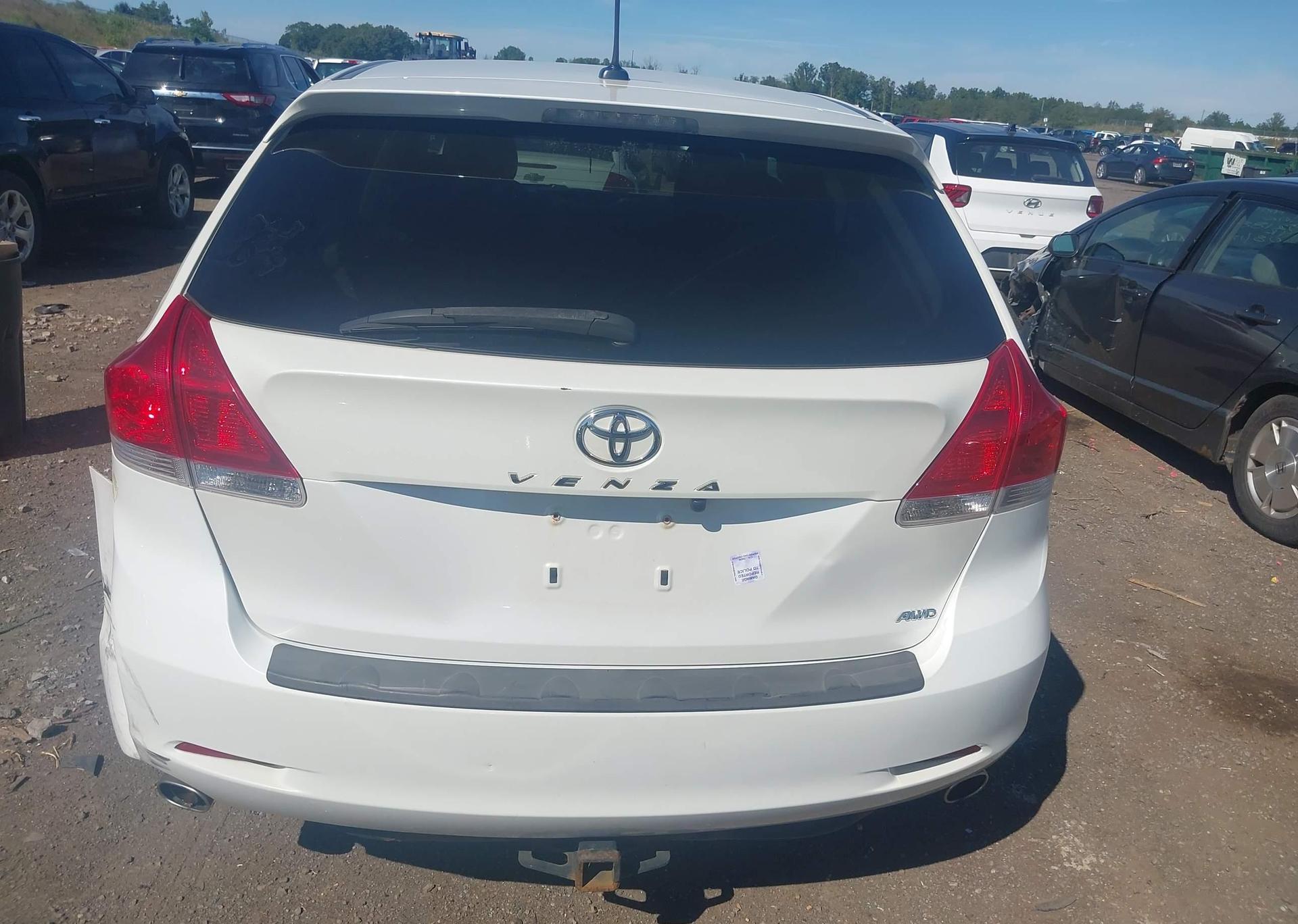 2010 TOYOTA VENZA