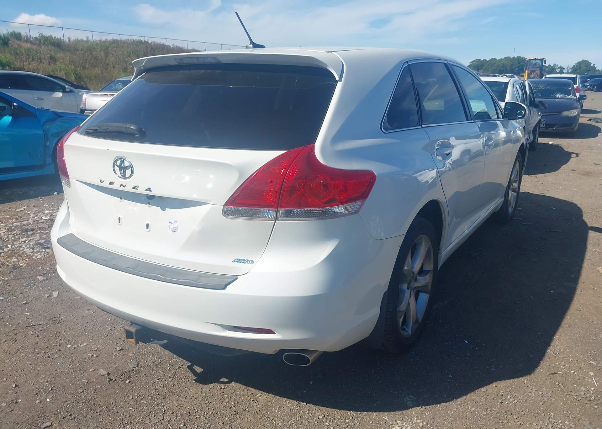 2010 TOYOTA VENZA