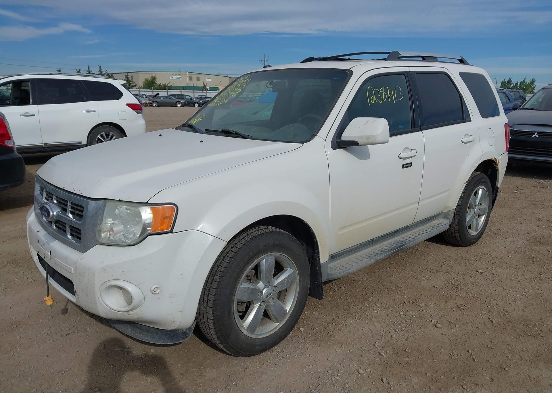 2010 FORD ESCAPE LIMITED