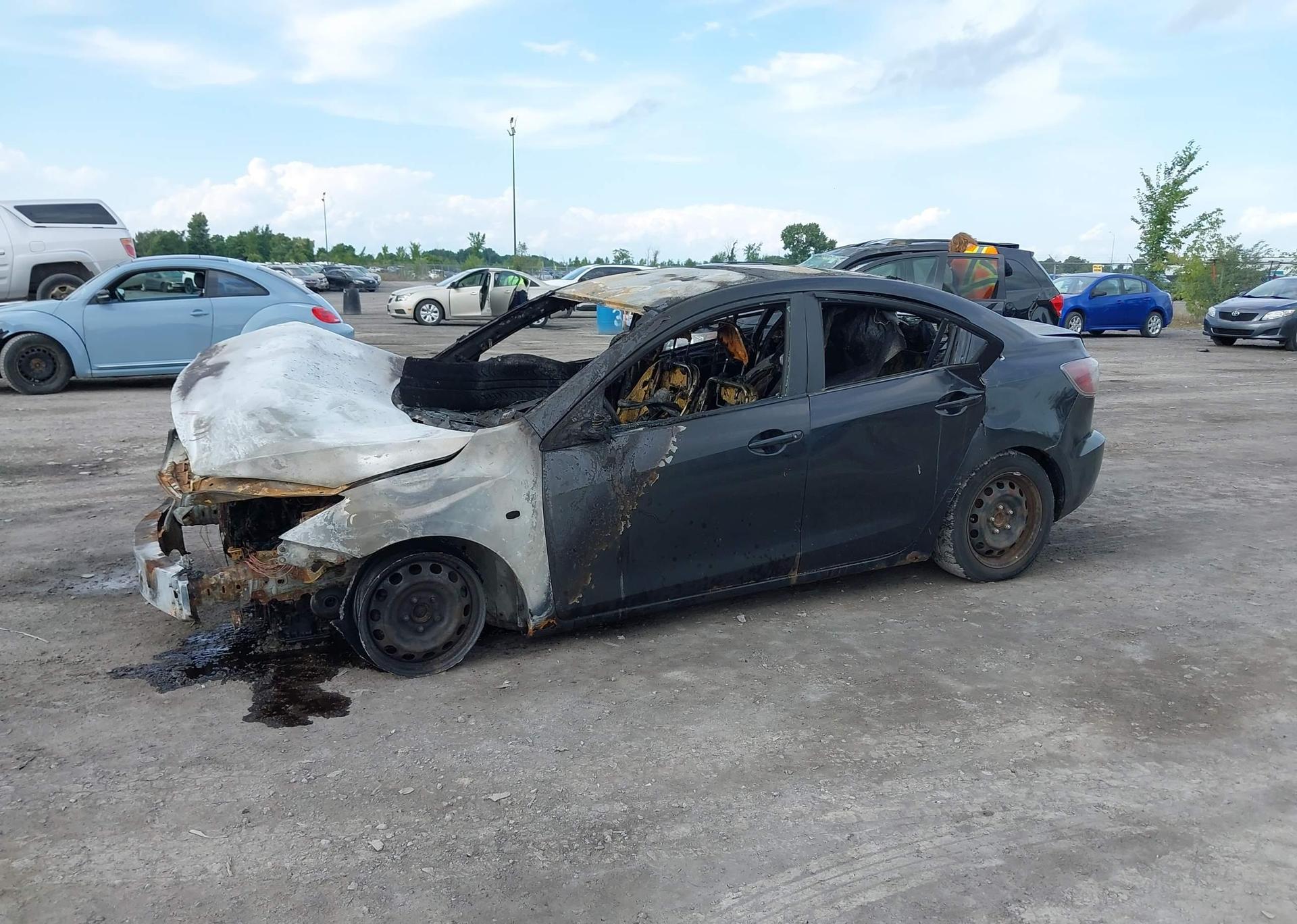 2010 MAZDA 3 I