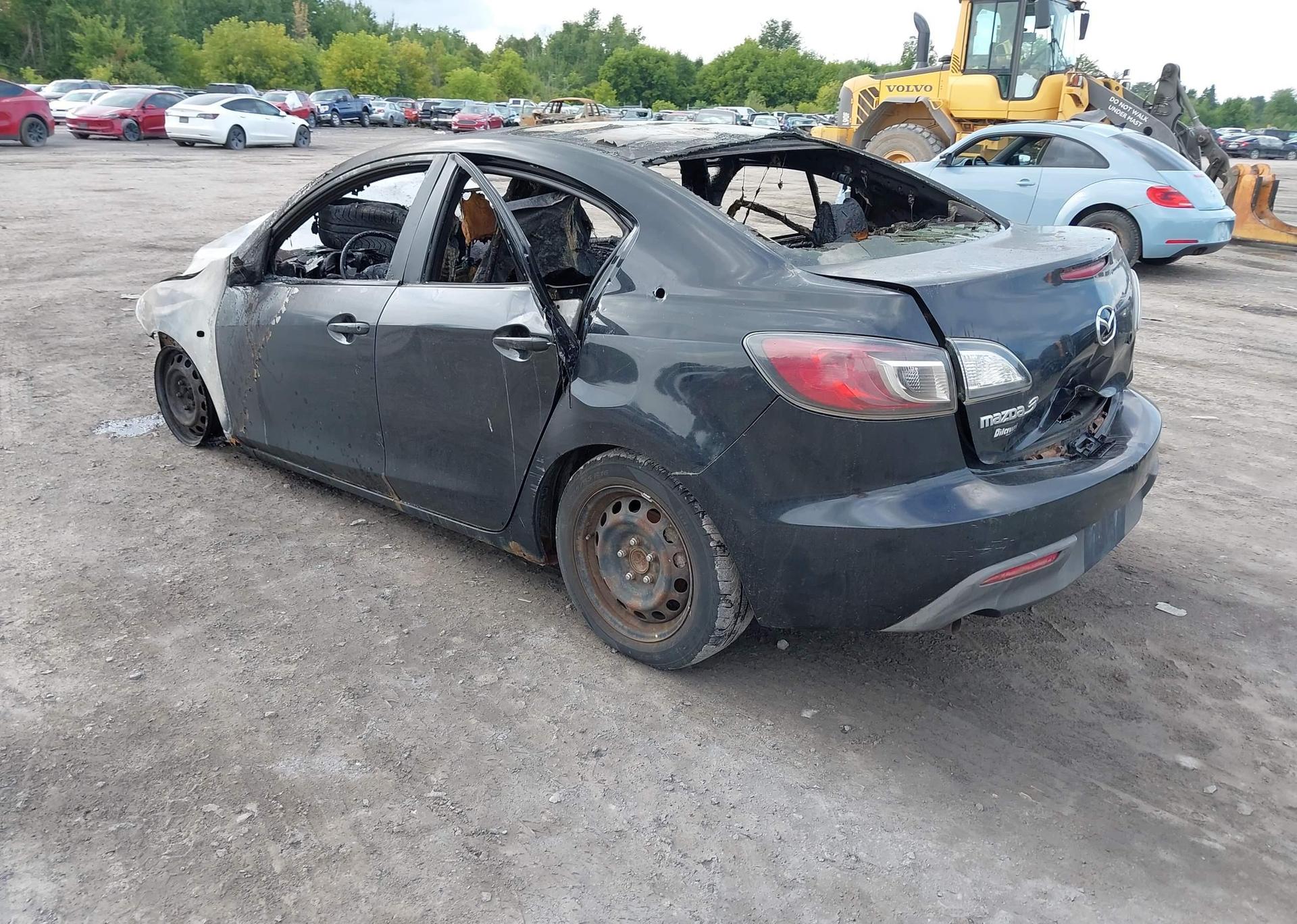 2010 MAZDA 3 I
