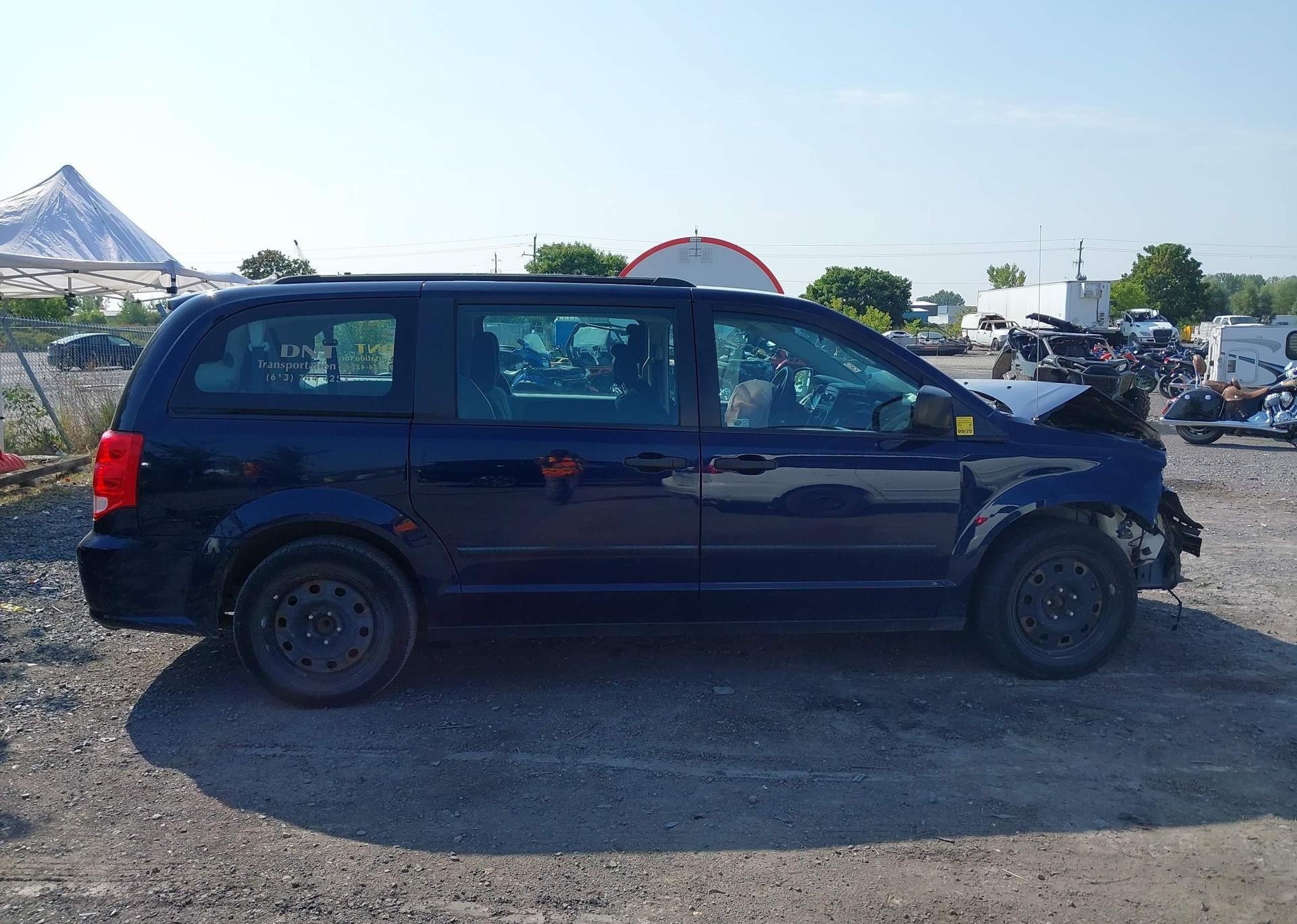 2017 DODGE GRAND CARAVAN SE