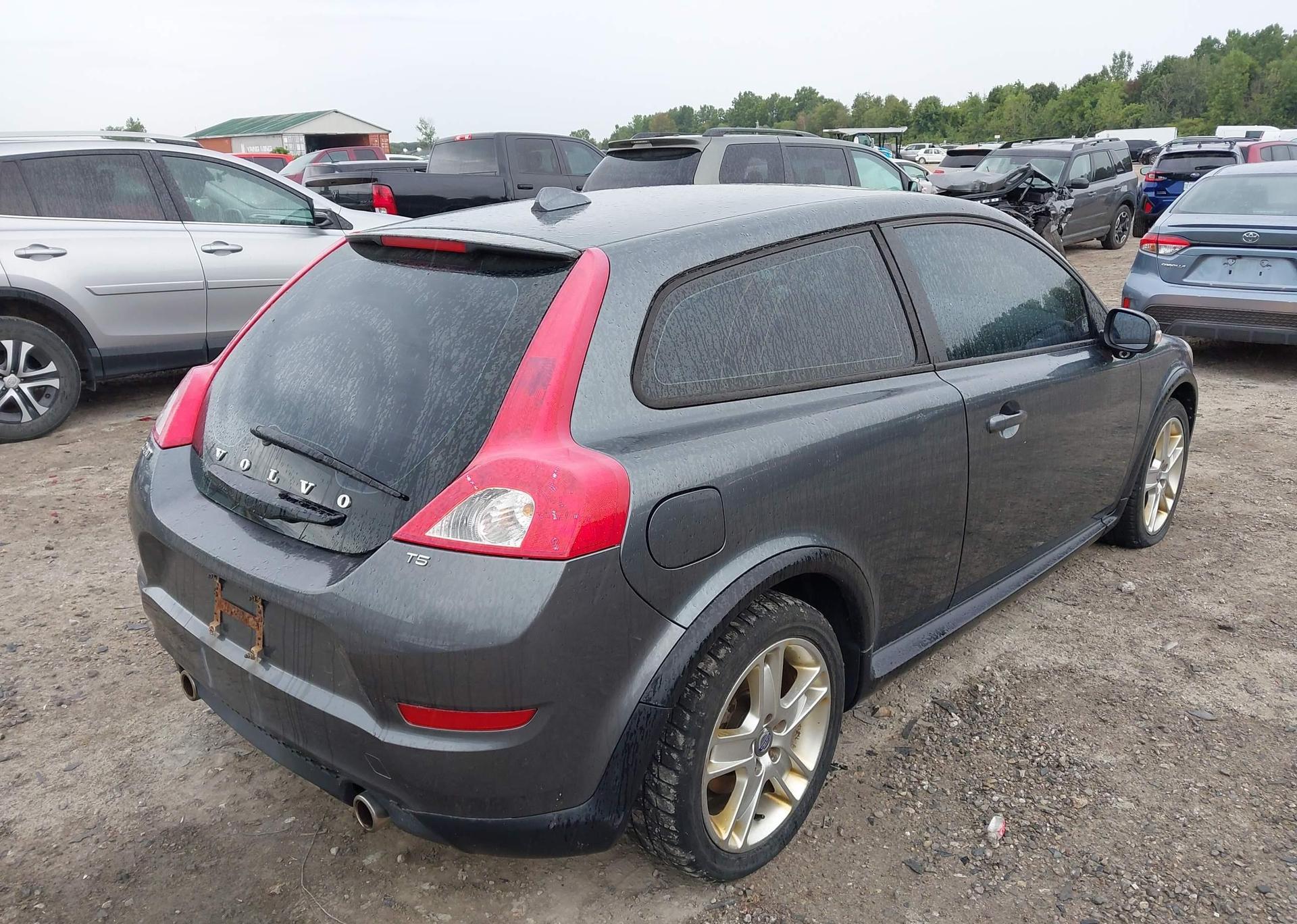 2011 VOLVO C30 T5