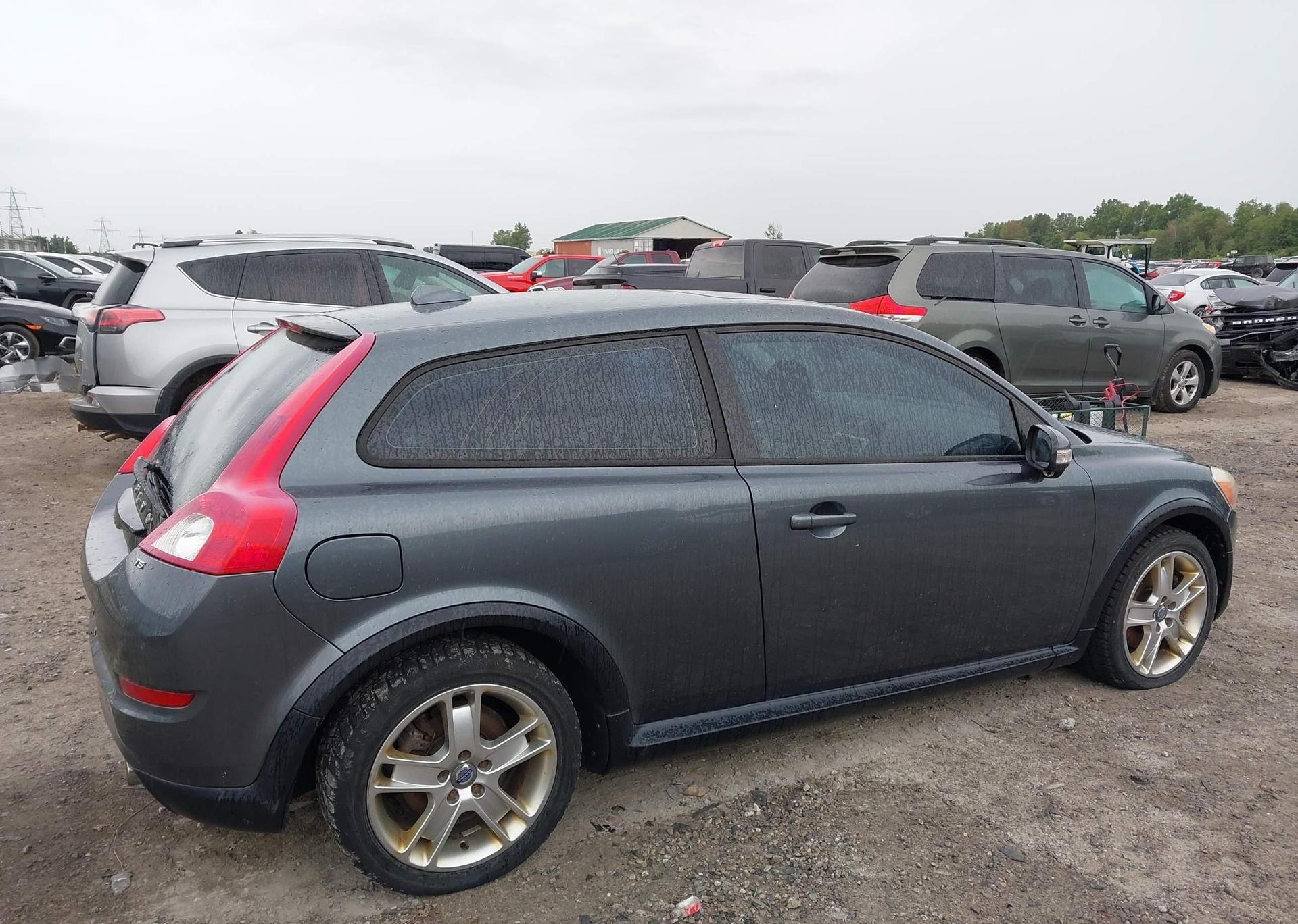 2011 VOLVO C30 T5