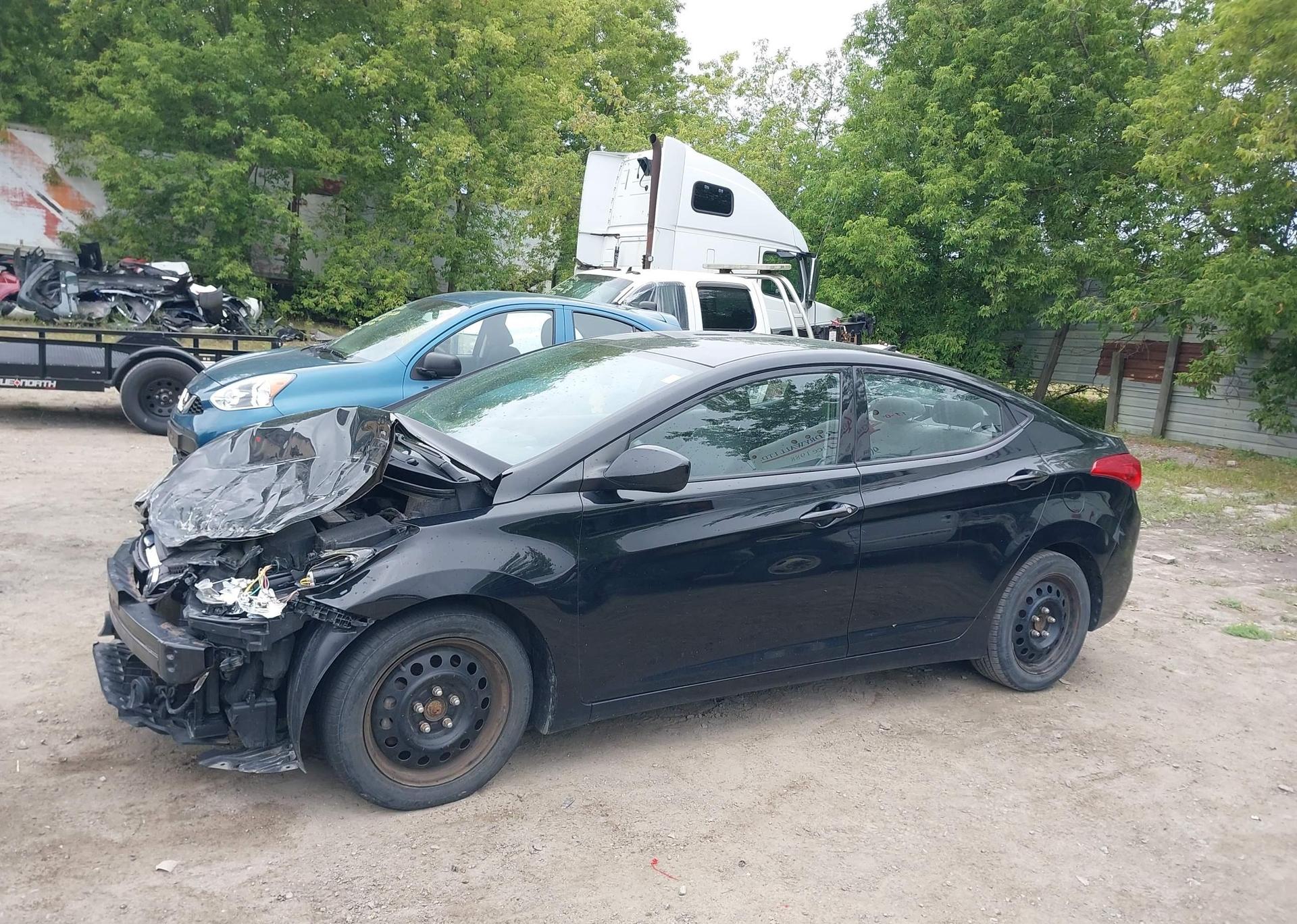 2013 HYUNDAI ELANTRA GL