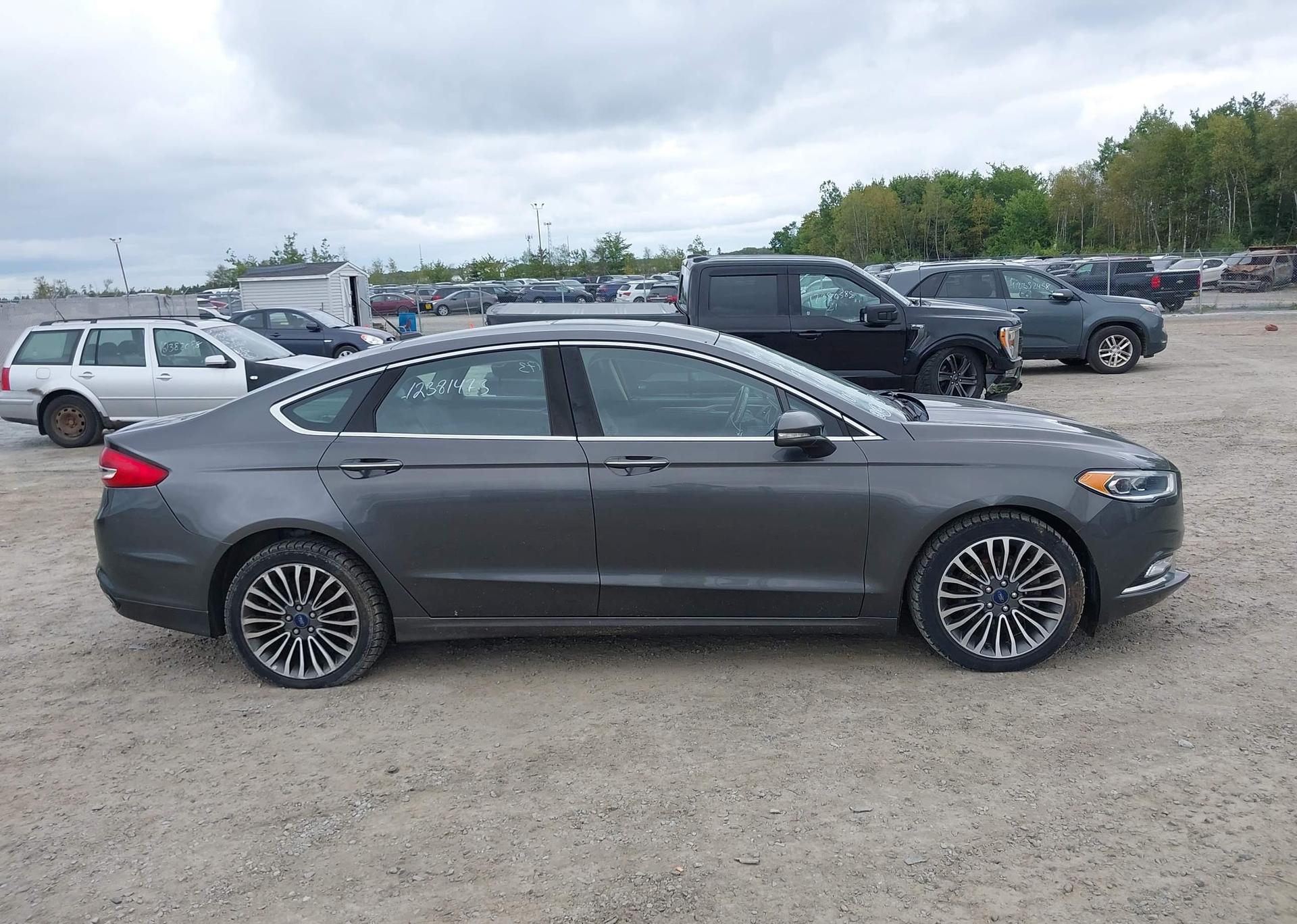 2017 FORD FUSION SE